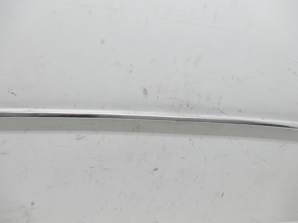 MERCEDES S W126 300 SE moulding bodywork right