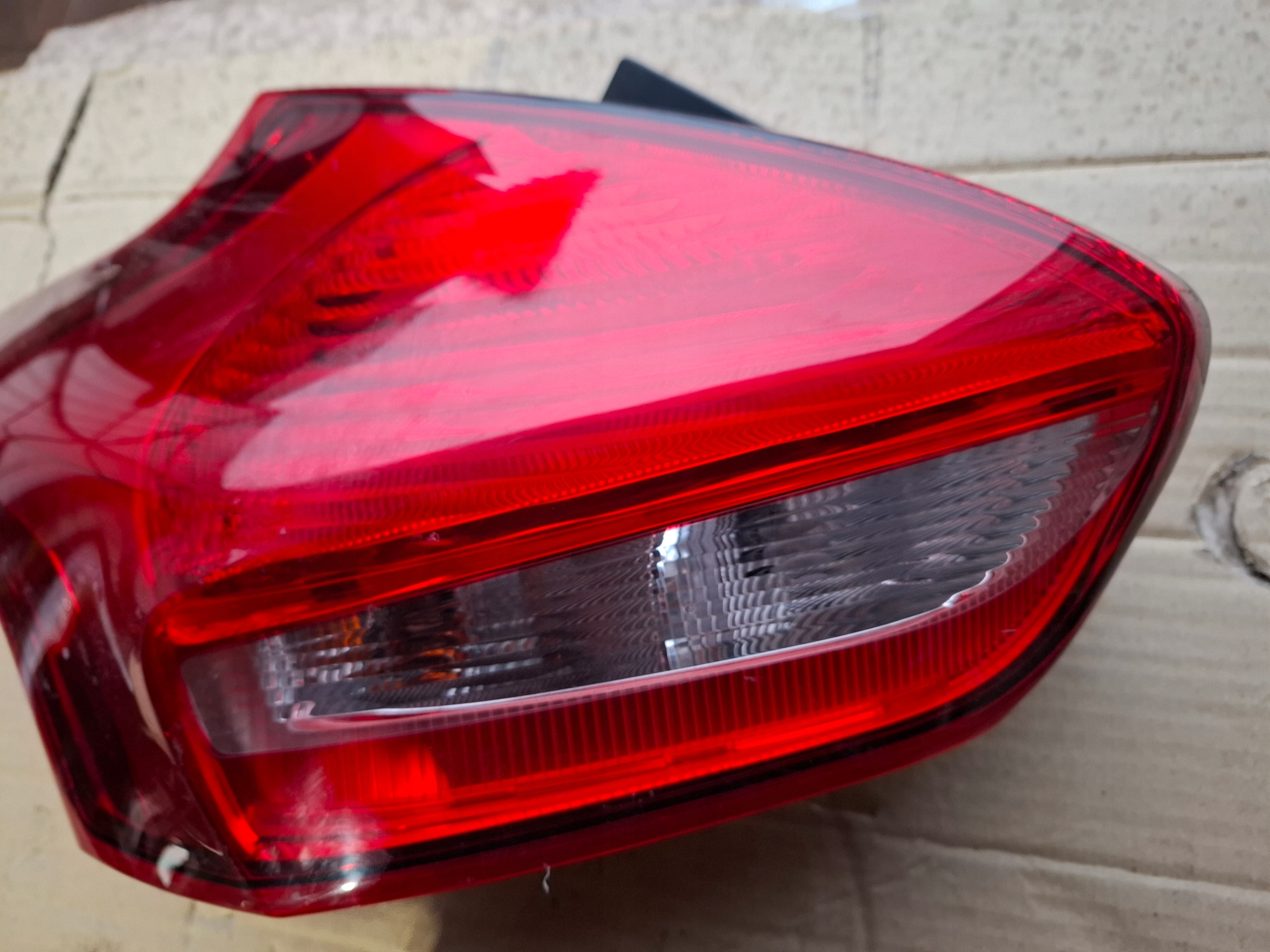FORD FOCUS MK3 LIFT HB 14- light left rear part left rear original