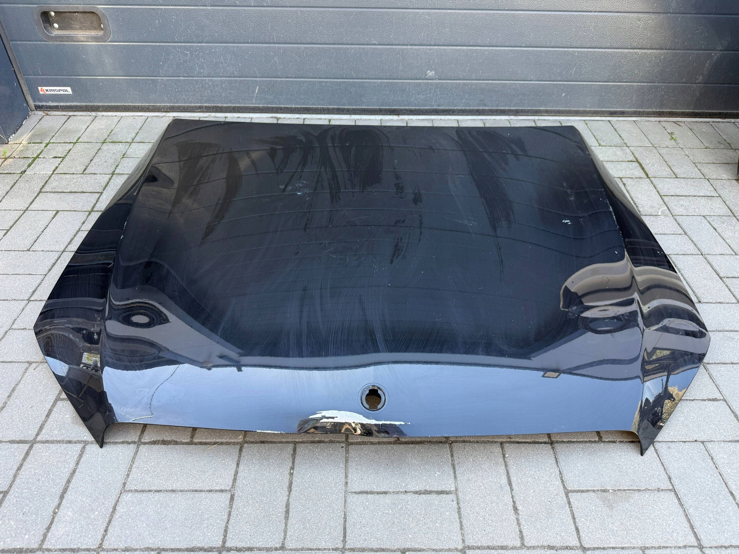 Mercedes C W205 cofano