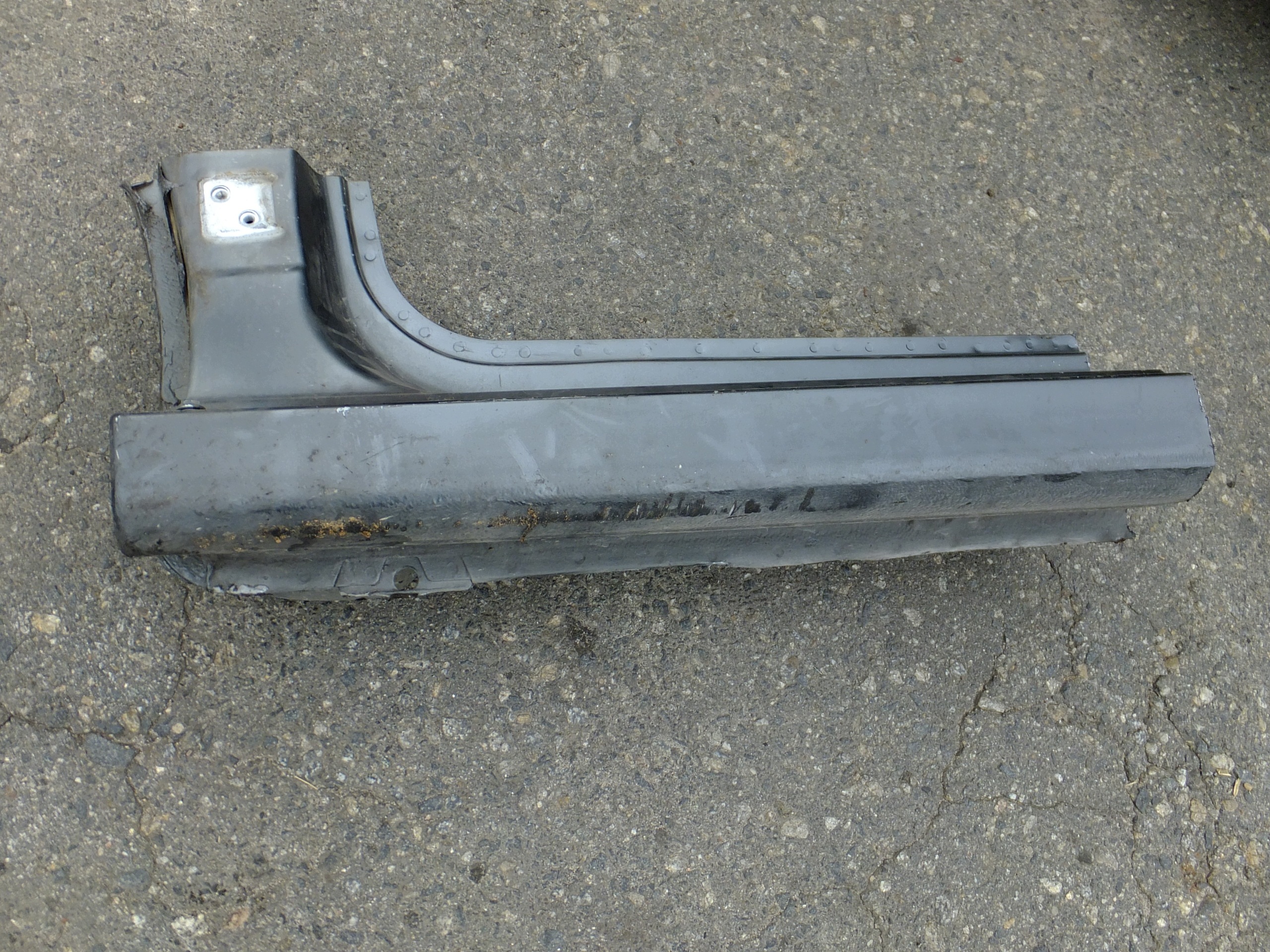 threshold left peugeot 207 5D 2009r