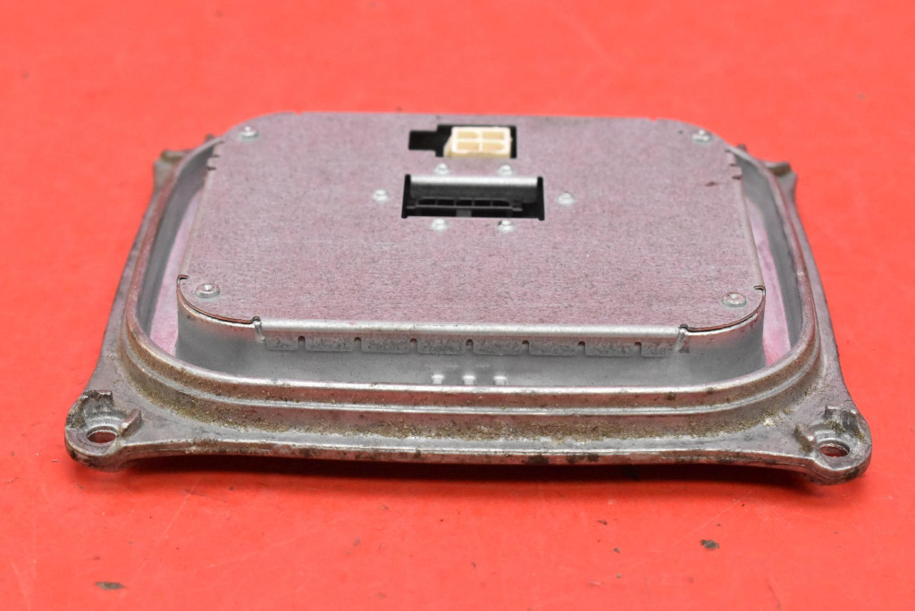 control unit module LED right 8K0907472A 130732921801 AUDI A4 B8 LIFT 11-16