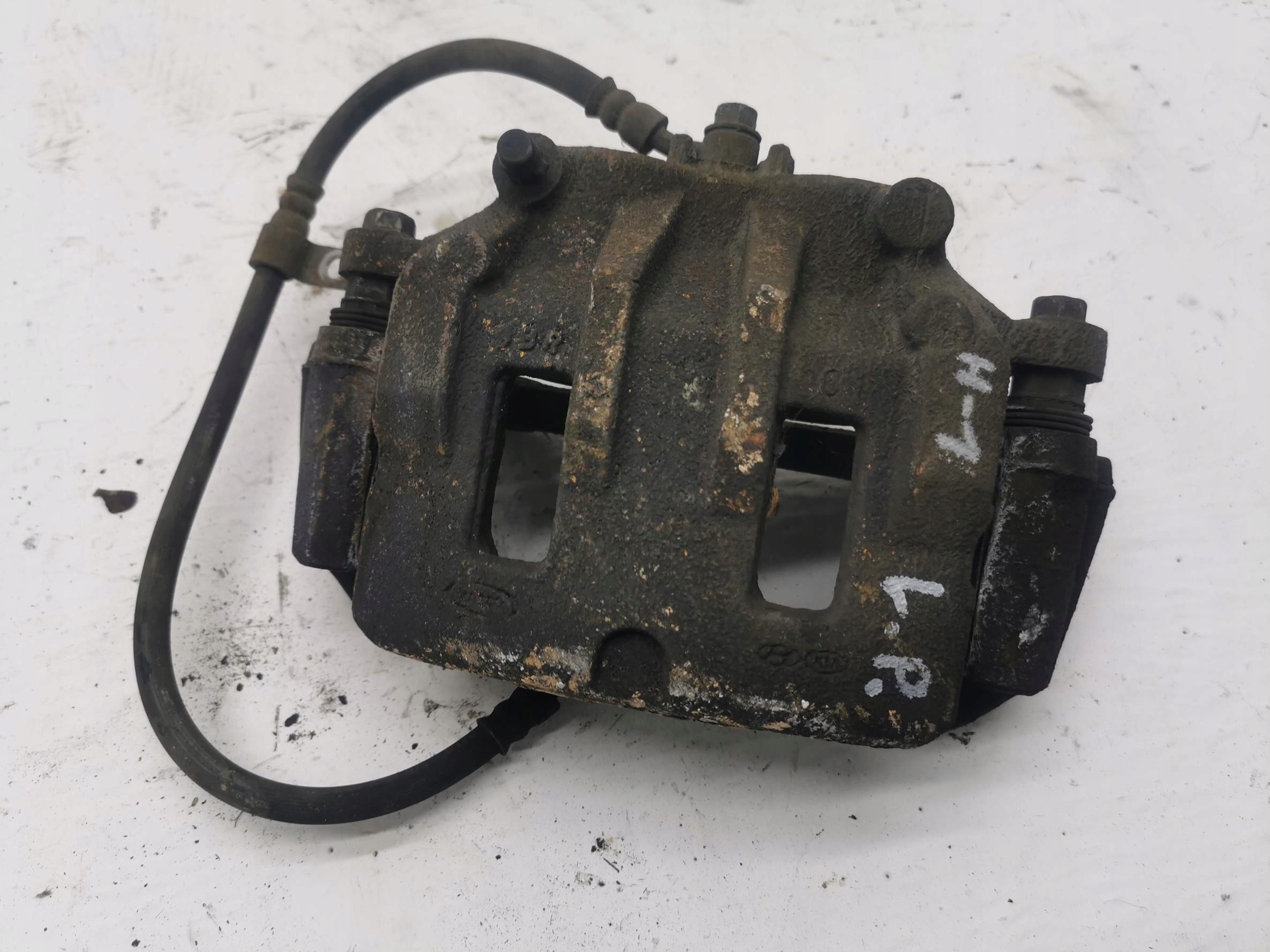 caliper left front HYUNDAI H-1 II LIFT 2.5 CRDi