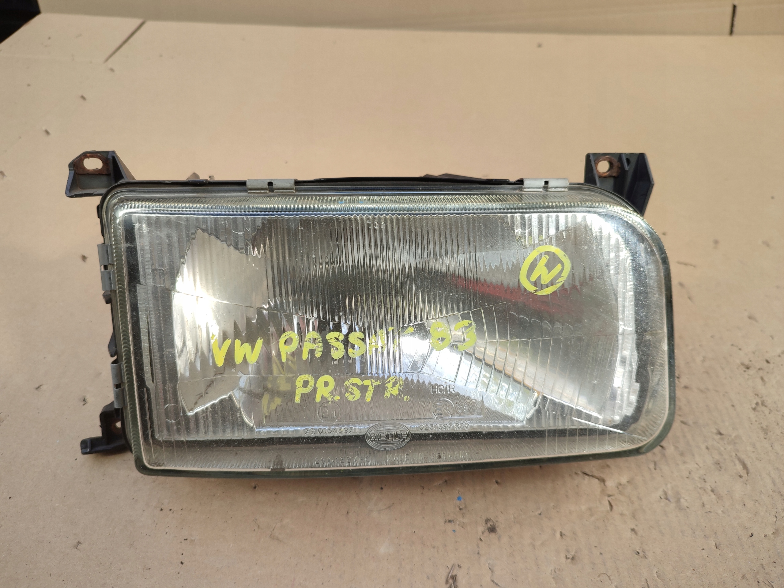 light right front right front Volkswagen passat B3