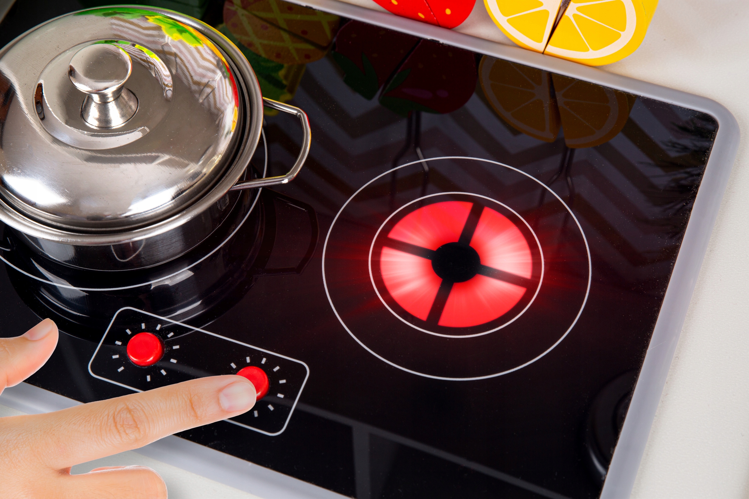 DREWNIANA KUCHNIA DLA DZIECI KINDERPLAY ŚWIATŁO LED DŹWIĘK MODEL PREMIUM Kod producenta GS0059-1