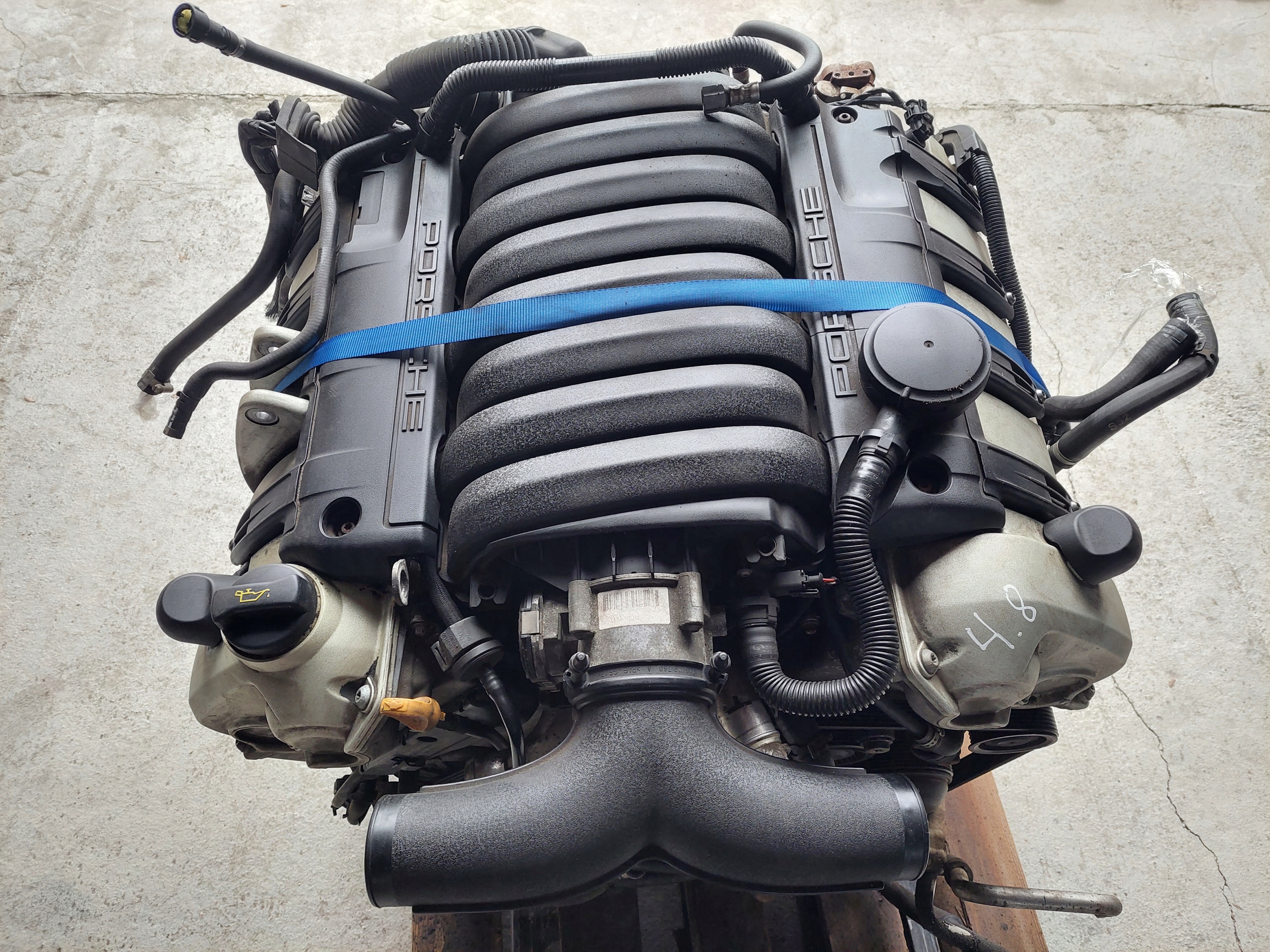 engine complete M48 M 48.01 PORSCHE CAYENNE and 7L LIFT 4.8 V8
