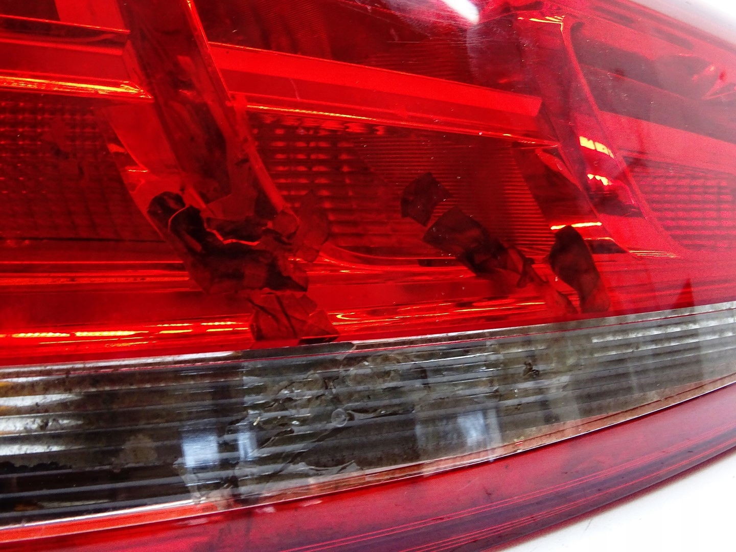 light left rear part left rear W fender AUDI Q3 8U 11- 8U0945093