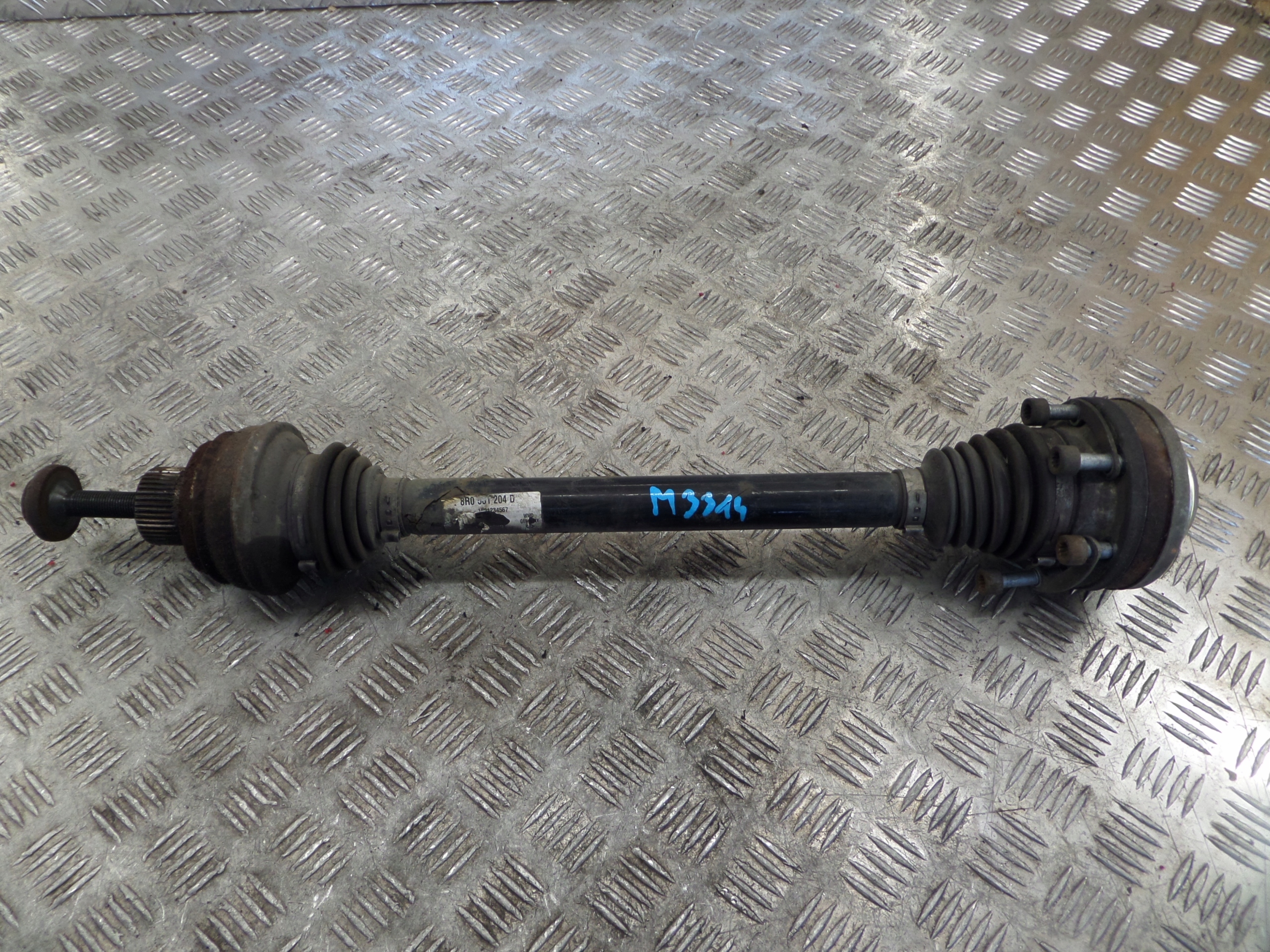 AUDI RS6 semi-axis right 8R0501204D
