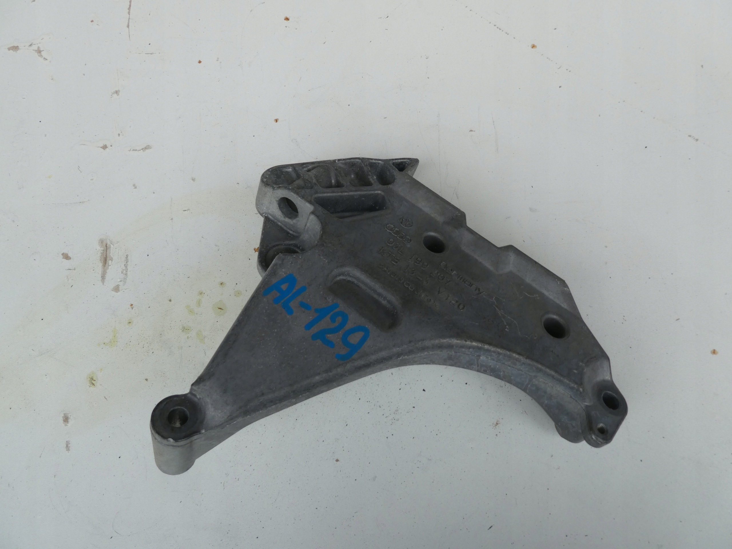 holder engine mount VW SKODA SEAT 03L199207