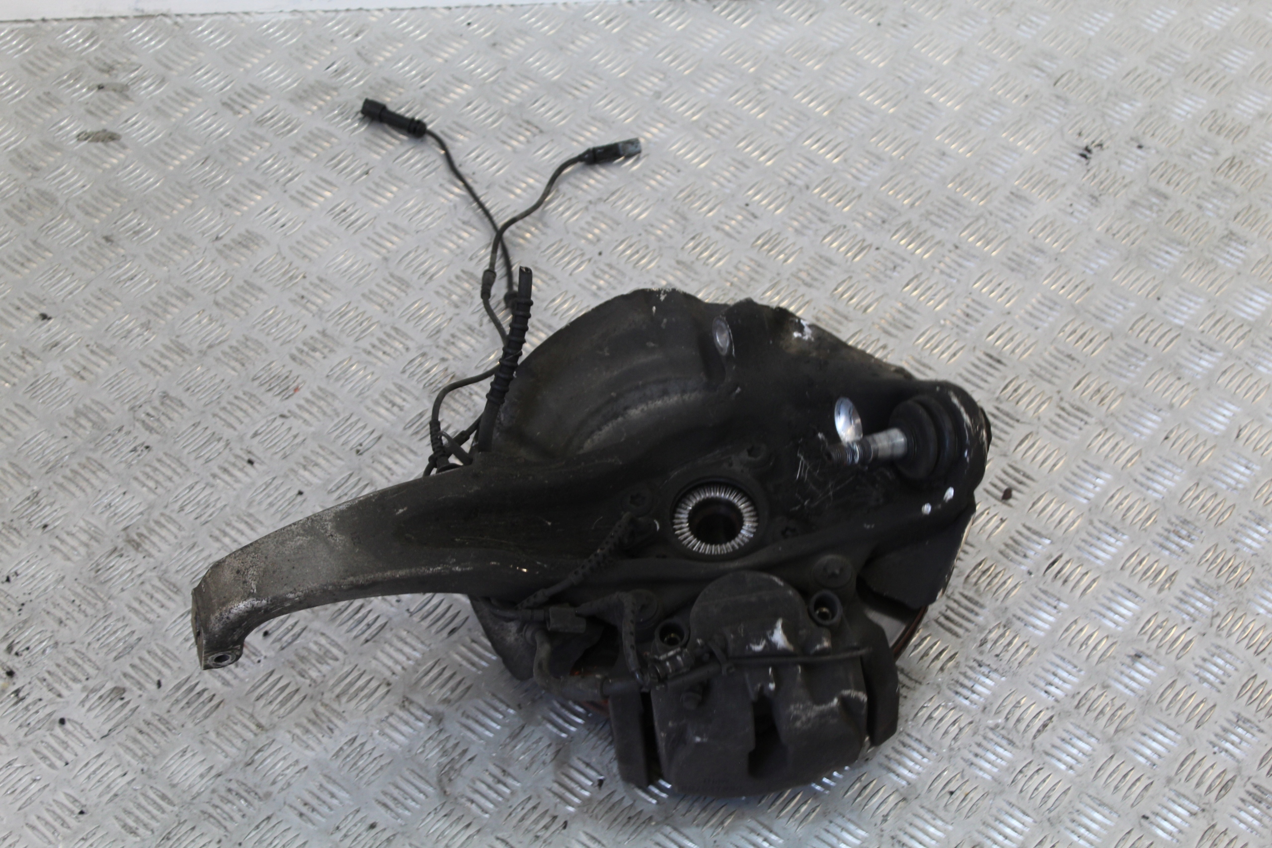 swing left front BMW 5 F10 F11 LIFT