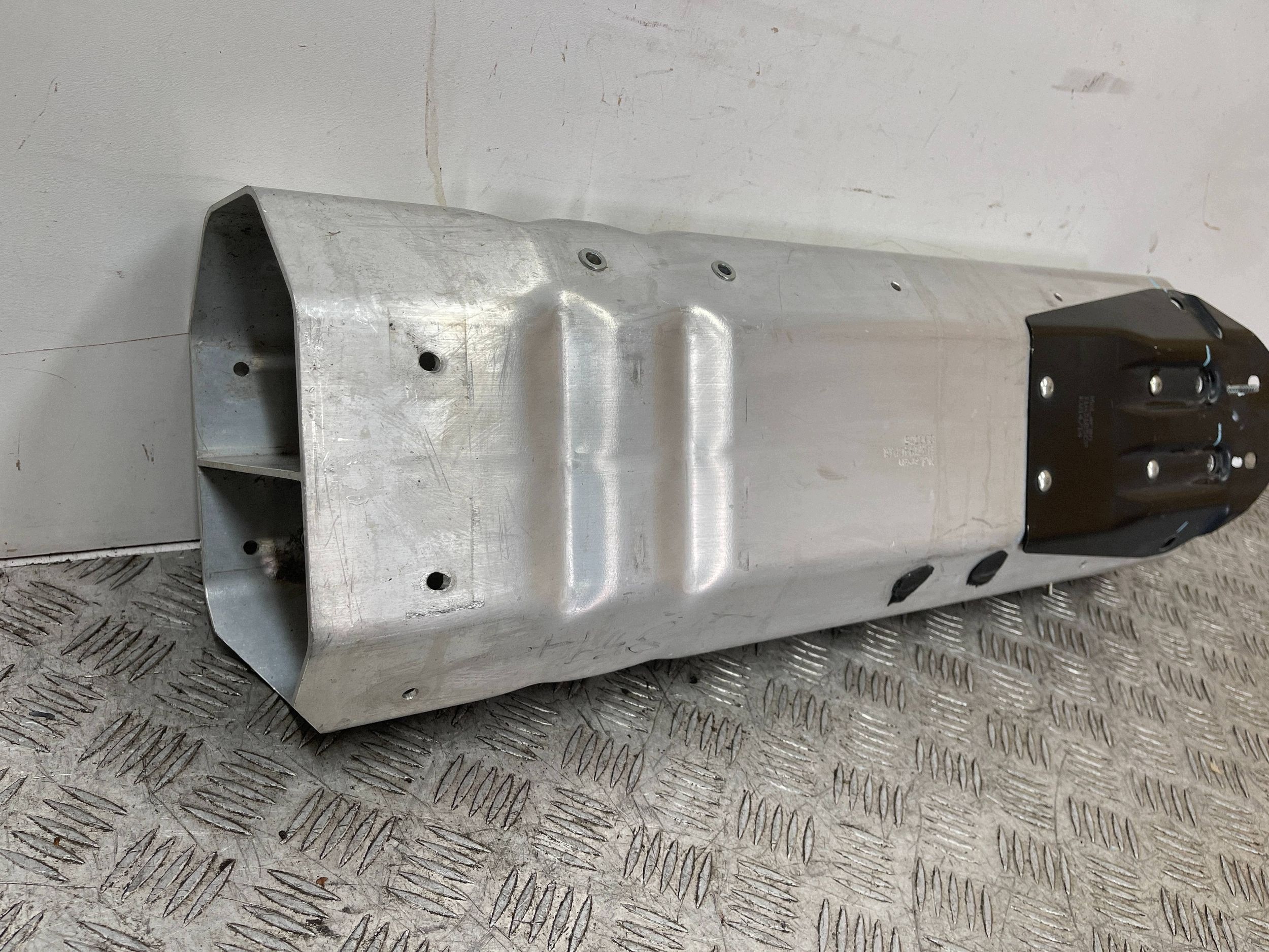Longeron avant Gauche MCLAREN 650S 15- 11A7194CP
