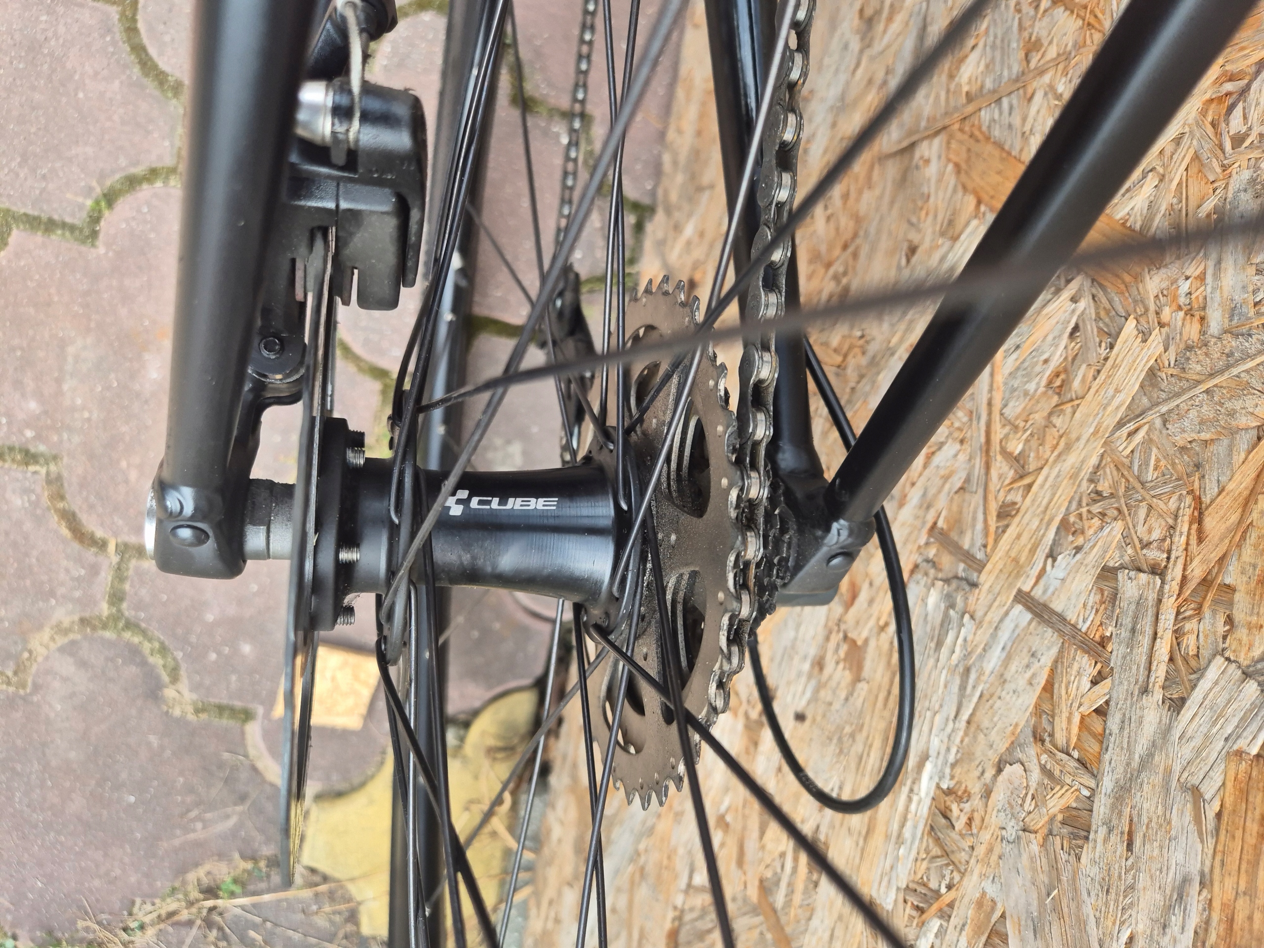 Rower szosowy Cube Attain Race black/white 60cm