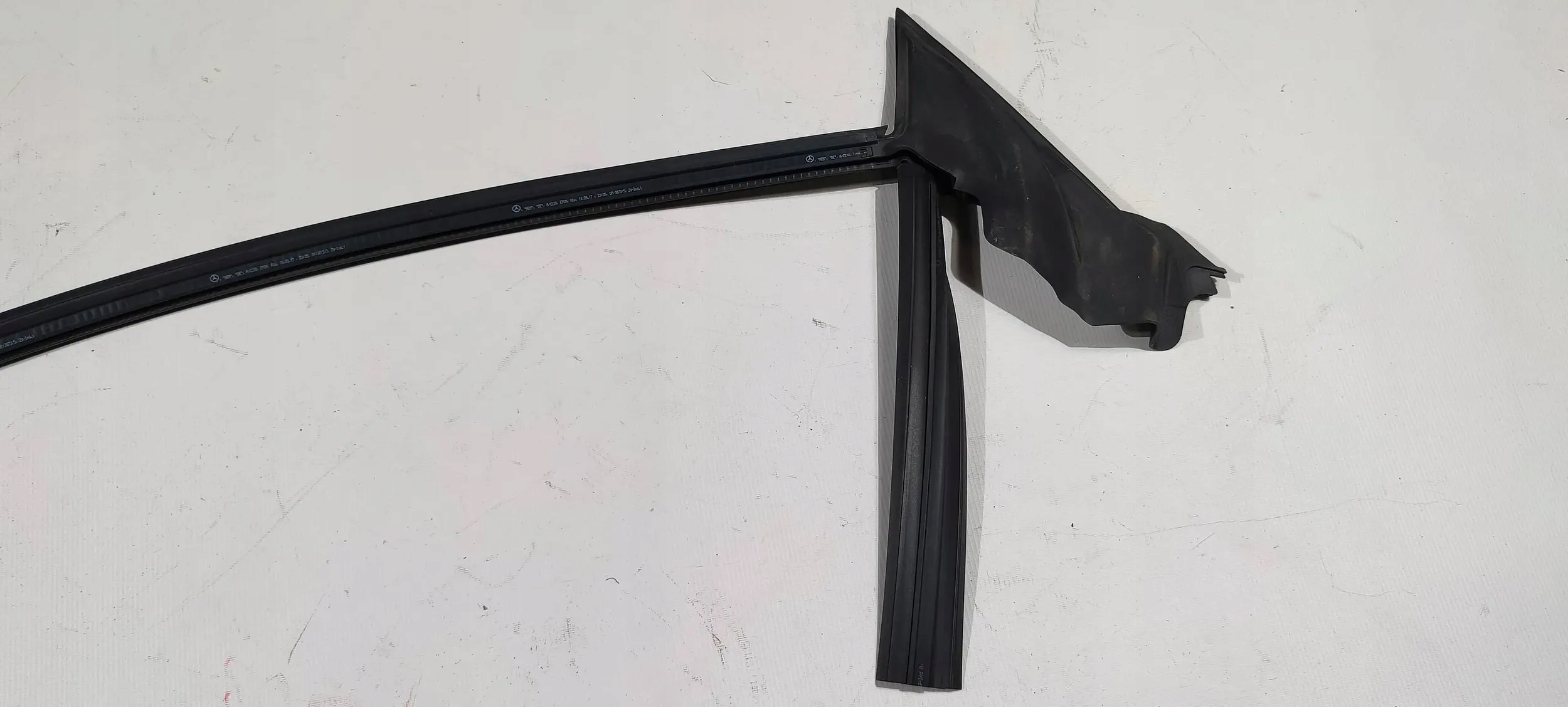 Dichtsatz Tür links Mercedes W238 A238 A2387204901