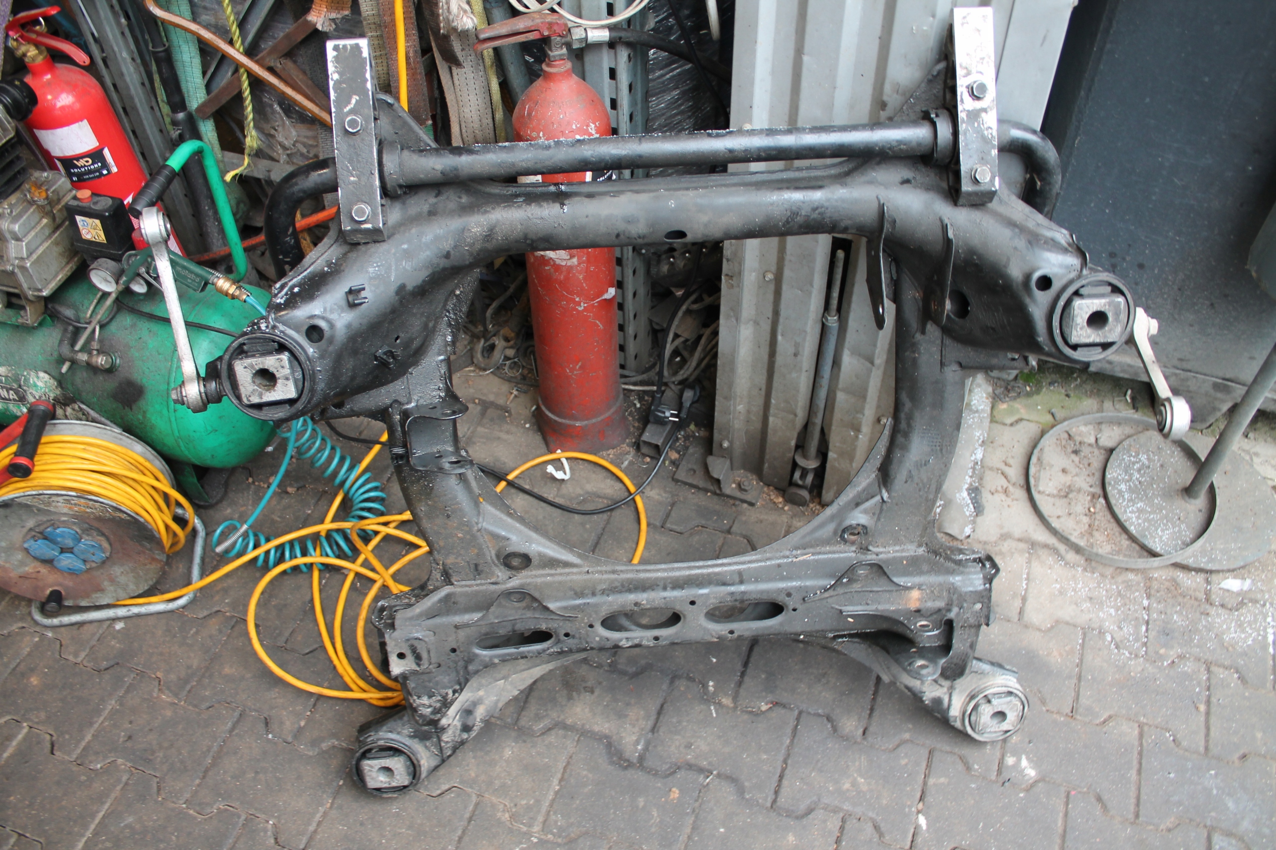axle beam subframe PORSCHE CAYENNE front 7L0499314C