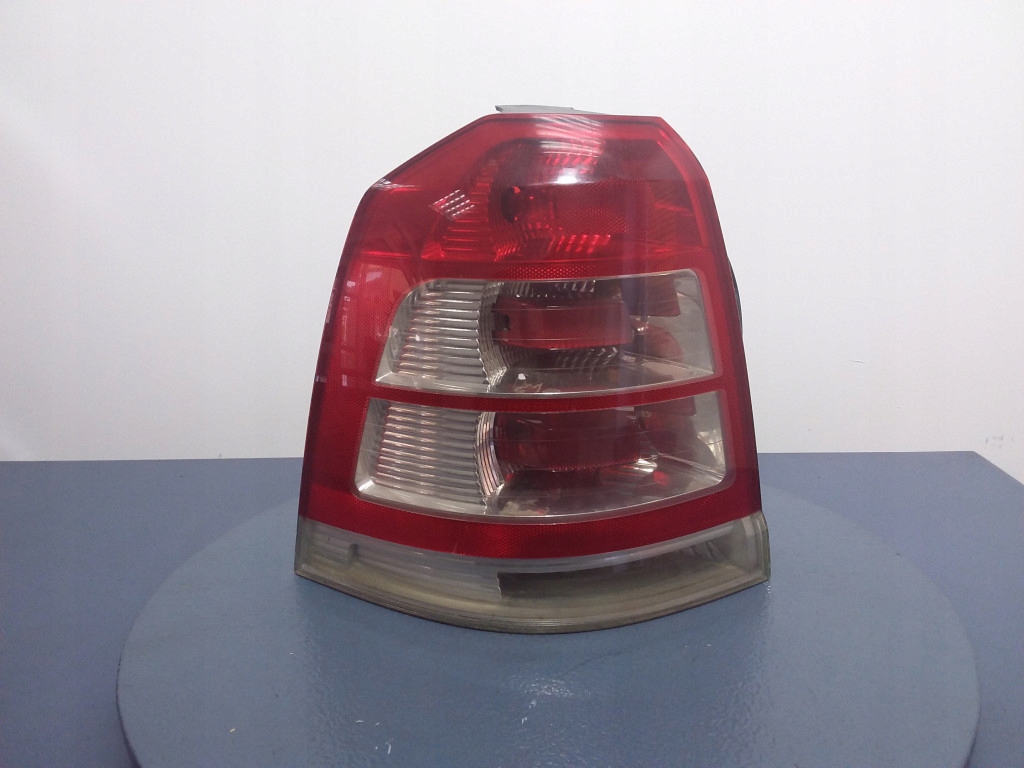 OPEL ZAFIRA B LIFT LAMPA TYŁ LEWA ZEWNĘTRZNA 21729002