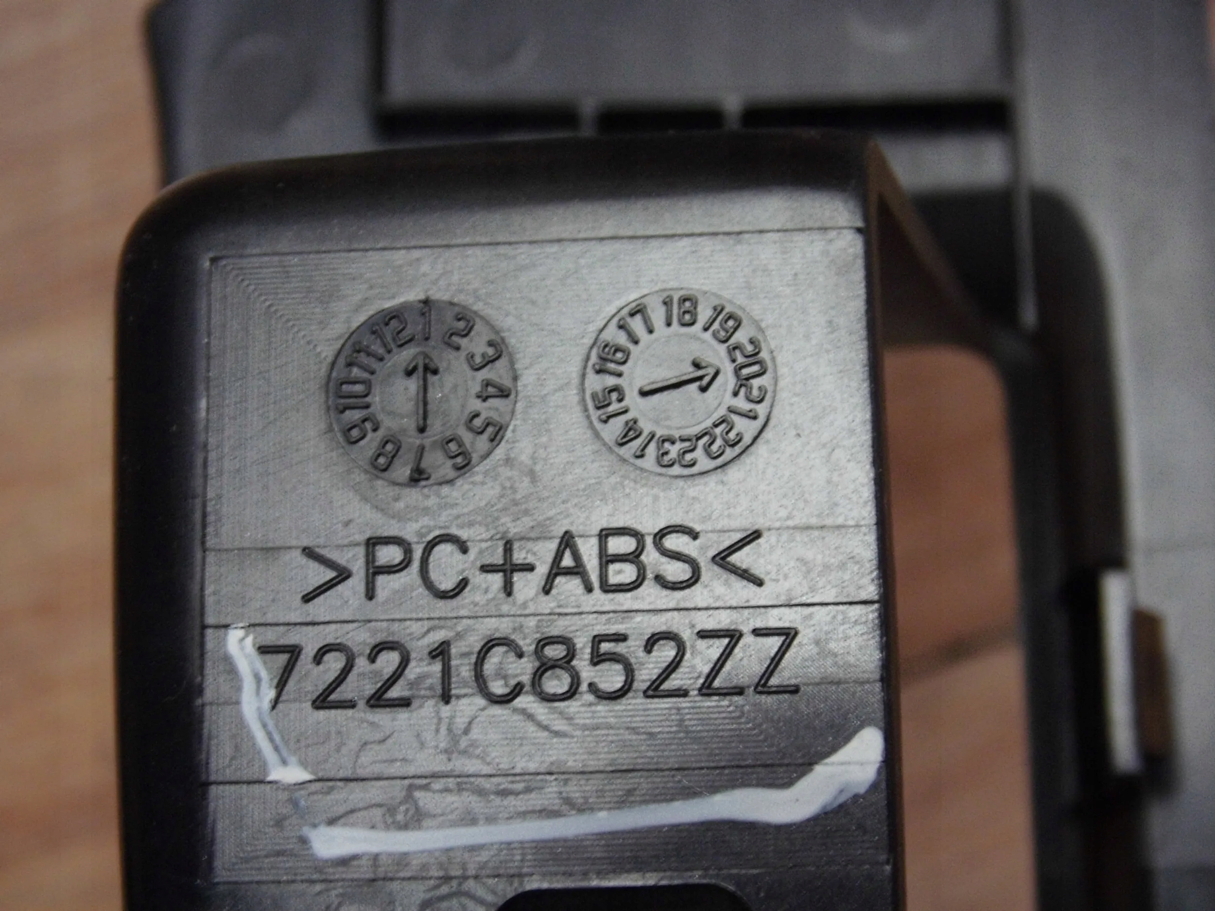 Mitsubishi Outlander III panel window control switch front right