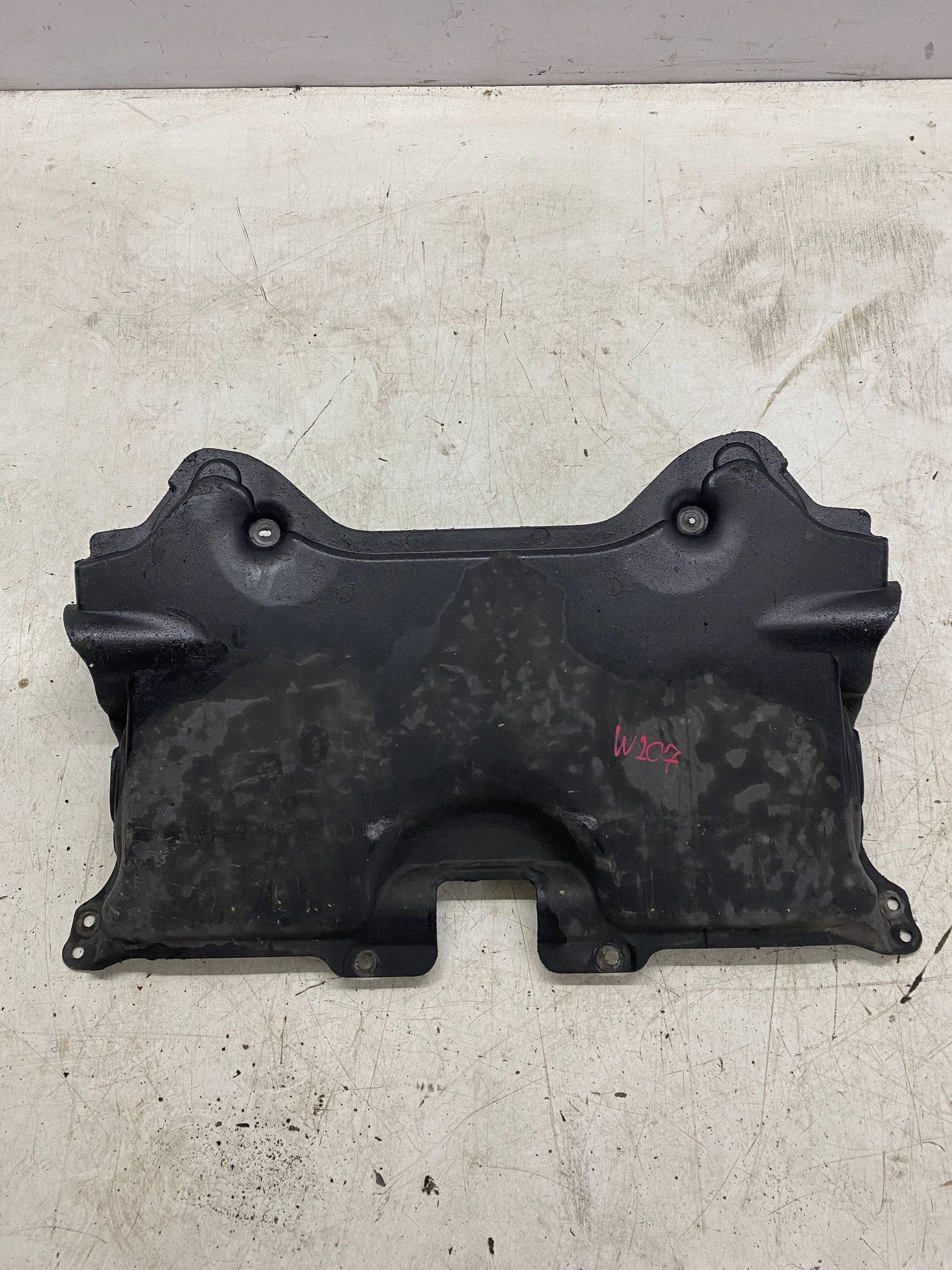 cover lower cover below engine MERCEDES E-KLASA W207 C207 COUPE CABRIO