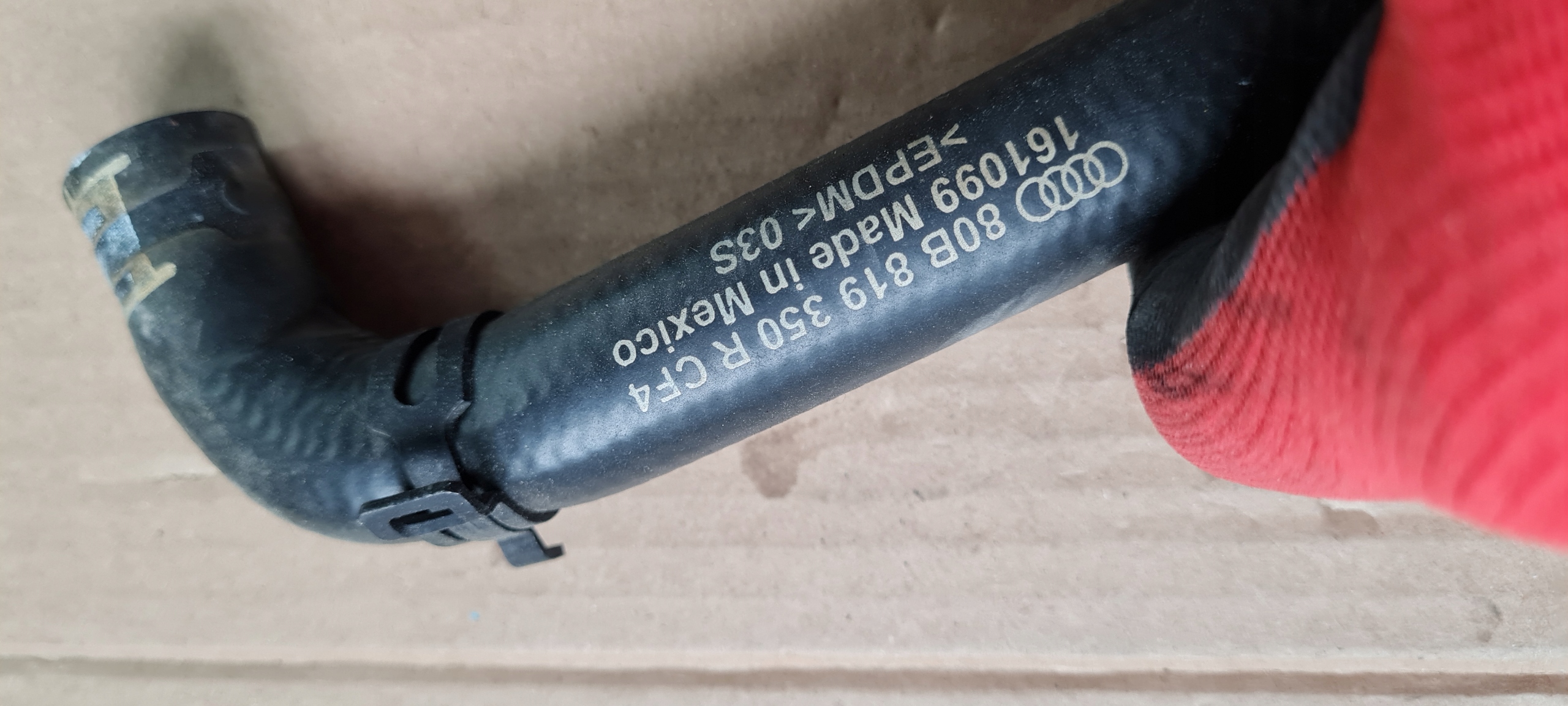 Q5 80A PRIJENOS CIJEVČICA VODE 2.0 TFSI 80B819350R