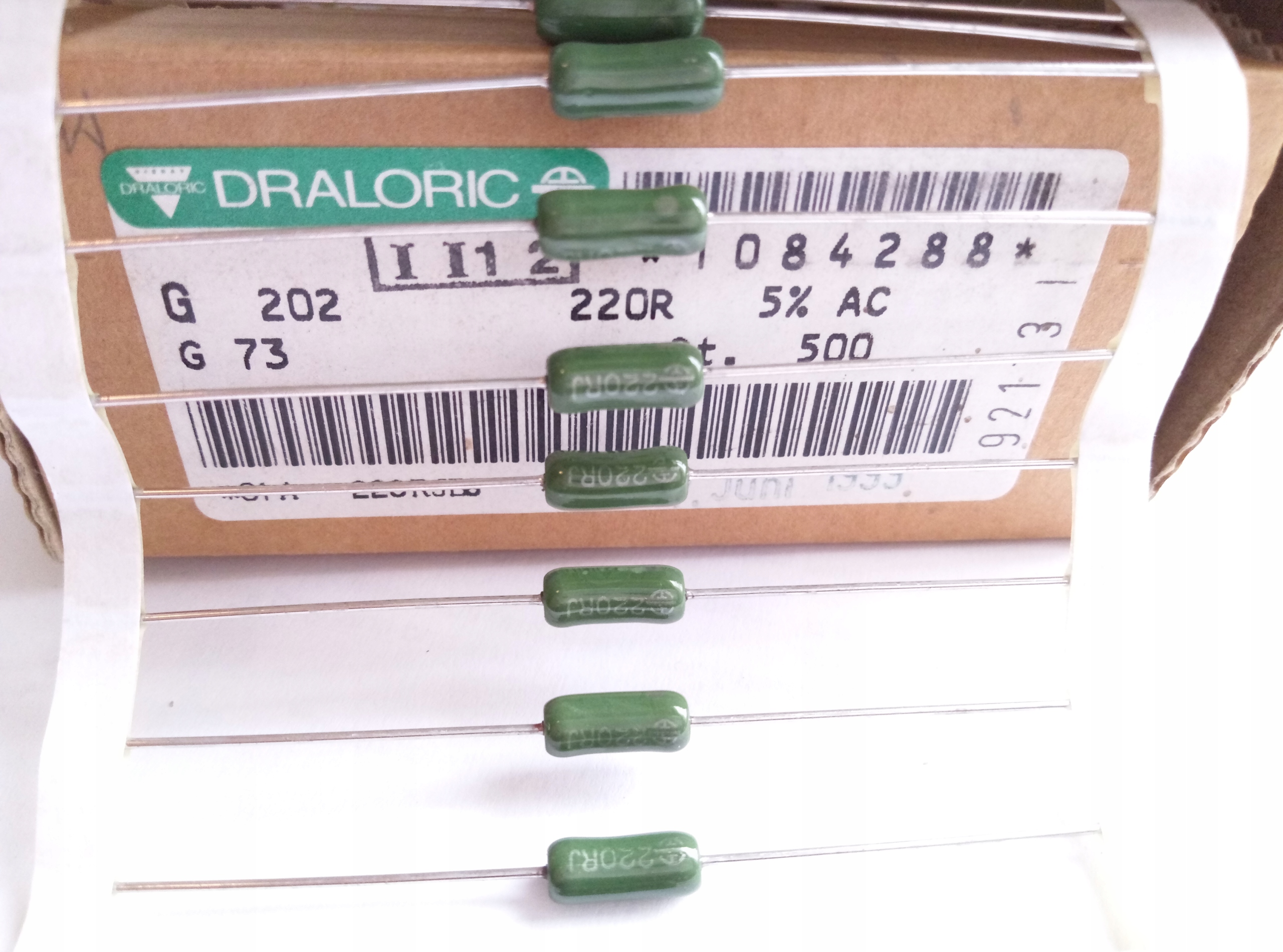 [4szt] Rezystor 220R 5% 4W drutowy emaliowany niepalny Draloric typ G202