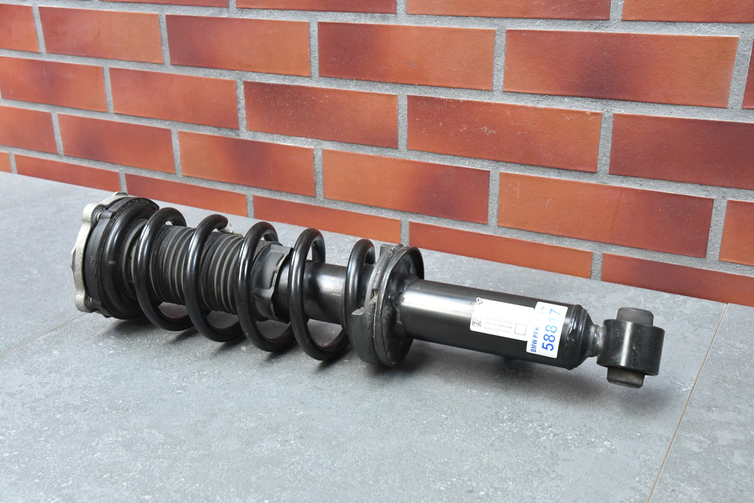 shock absorber right left rear part rear electrical BMW X3 G45 5A3B229 16690km