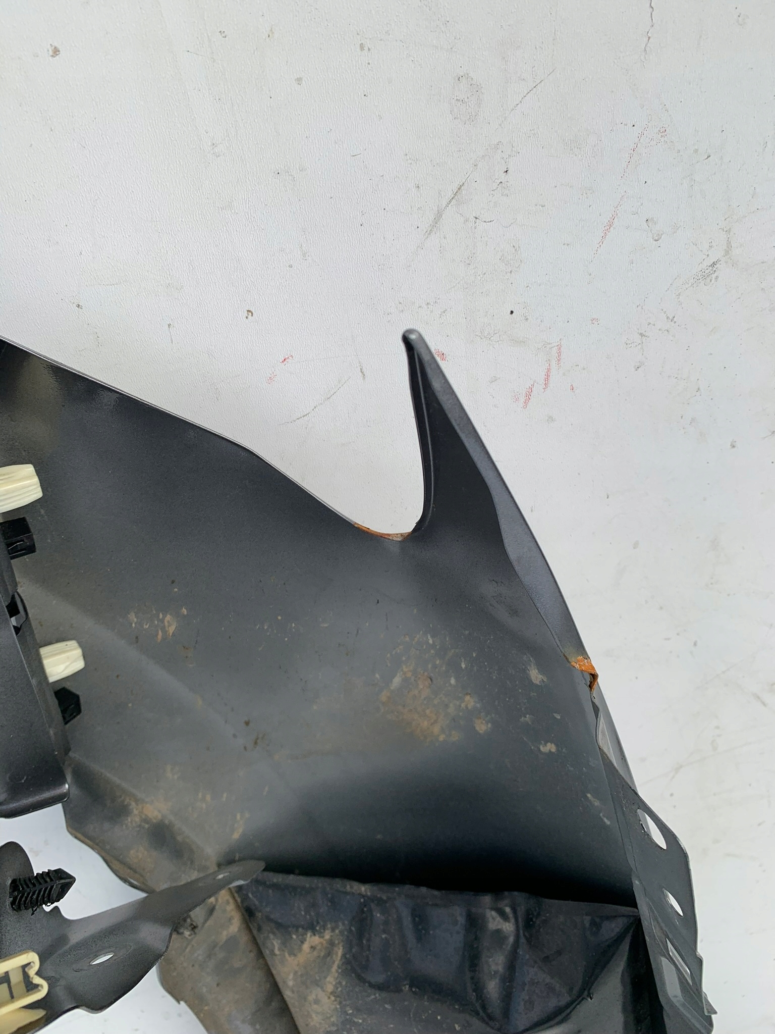 RENAULT ARKANA right fender front