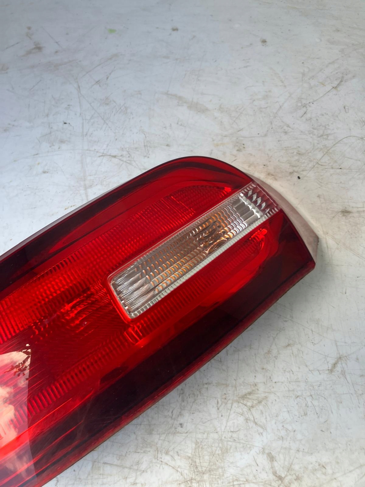 light right rear part CITROEN C4 PICASSO II KROTKI 9676120680