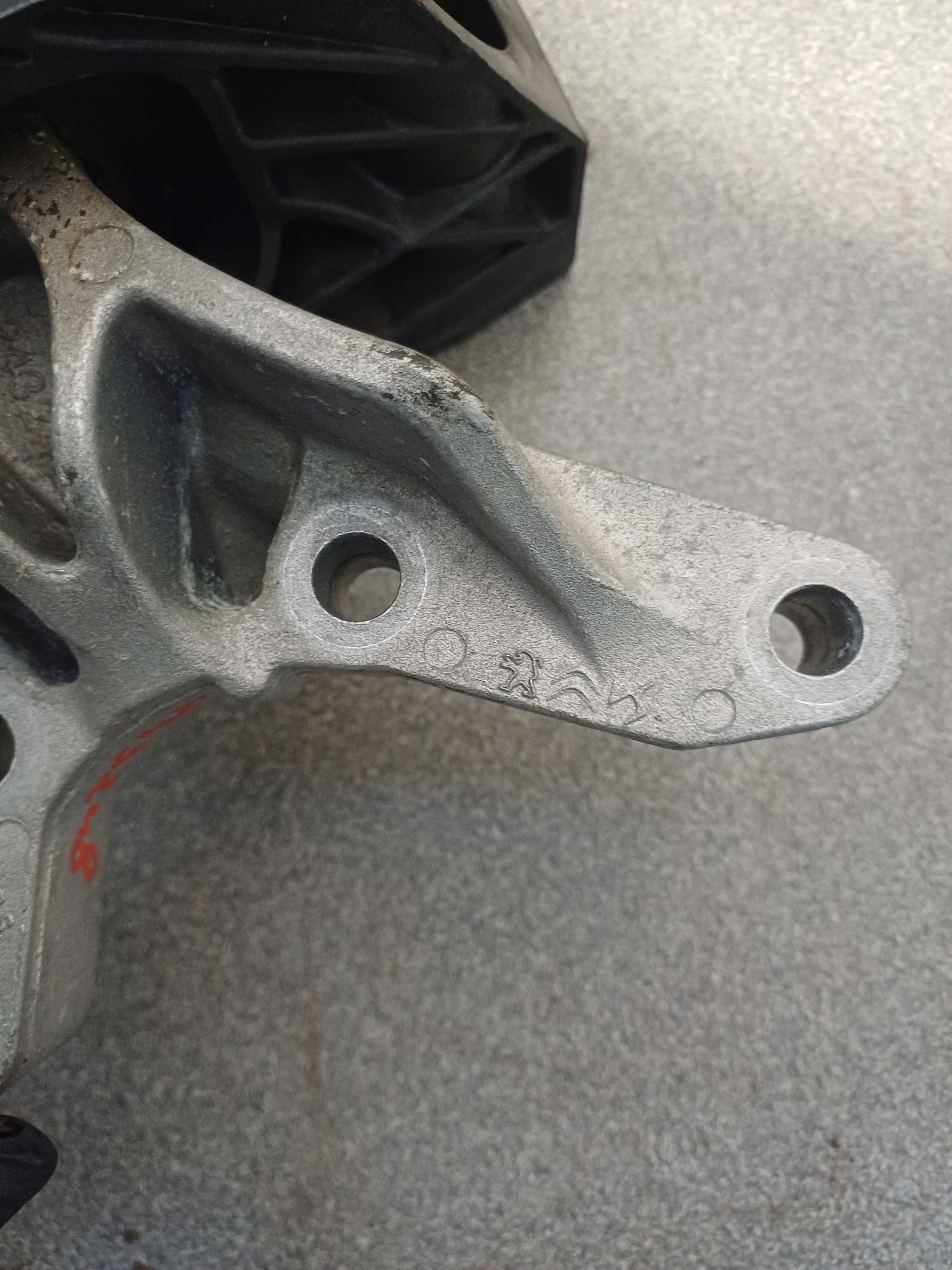 engine mount right PEUGEOT CITROEN OPEL 1,2 THP 243248
