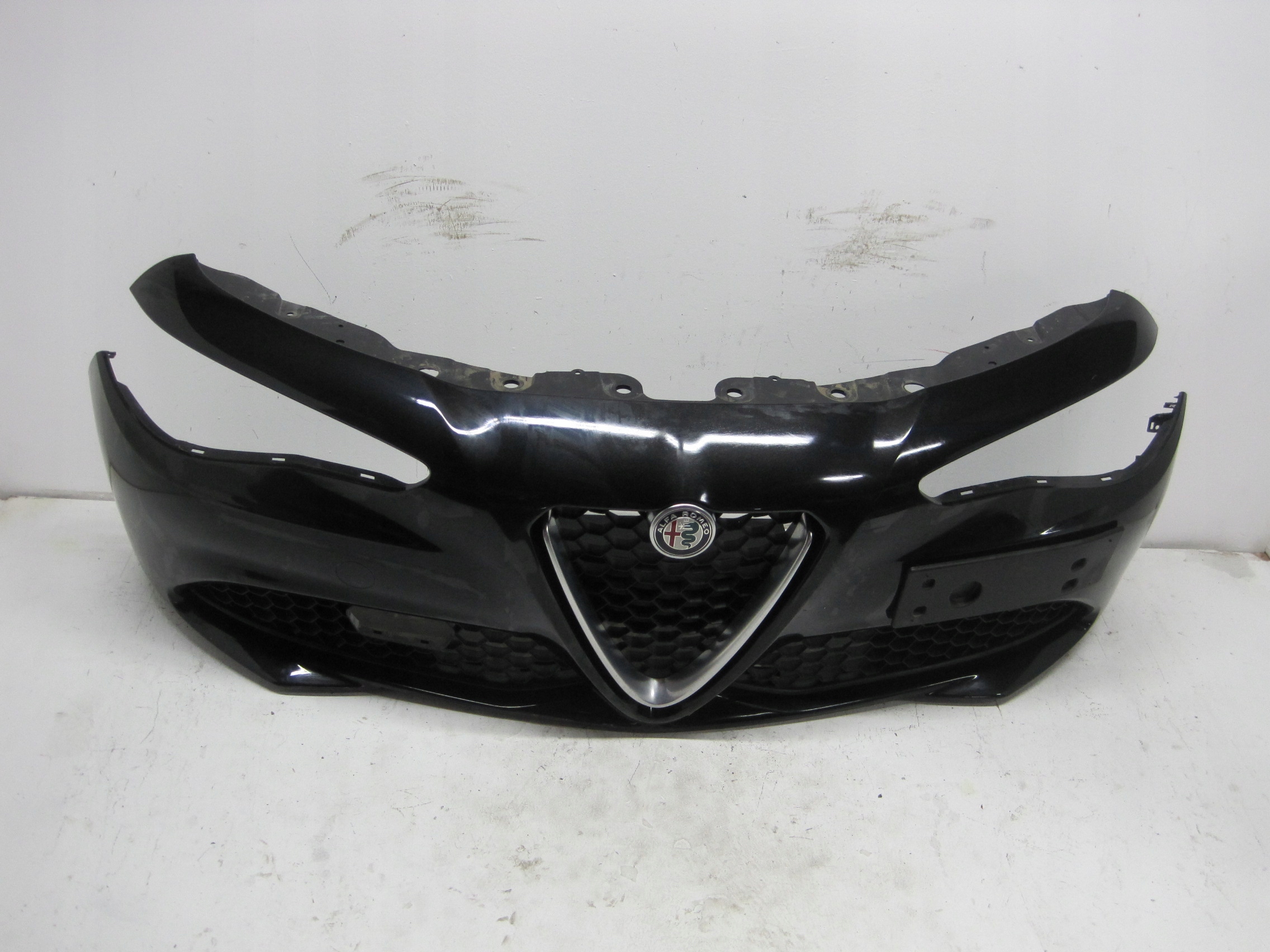 bumper ALFA ROMEO GIULIA 21r below RADAR front front