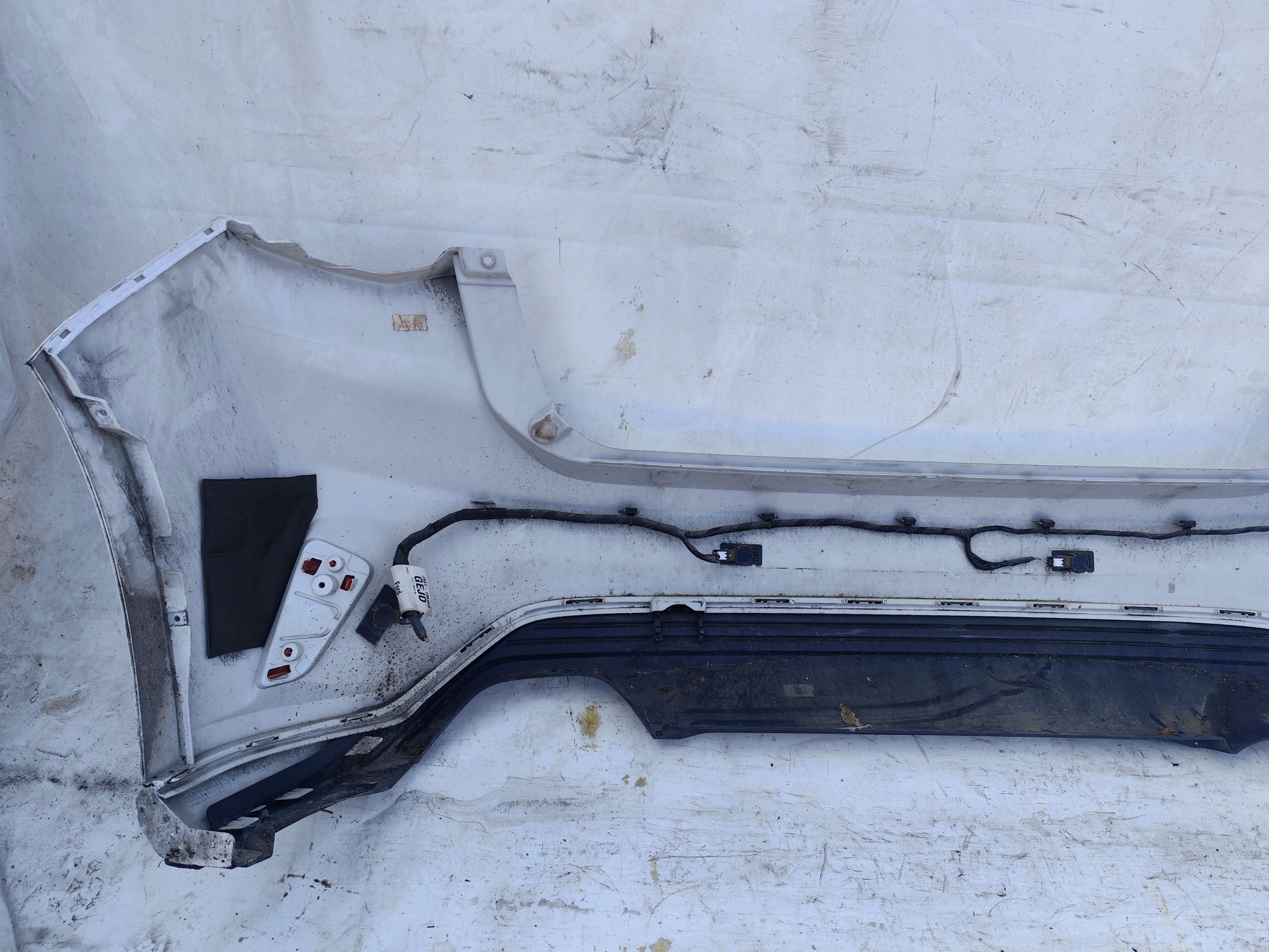 FORD FOCUS MK4 ST LINE bumper rear part 4xPDC complete