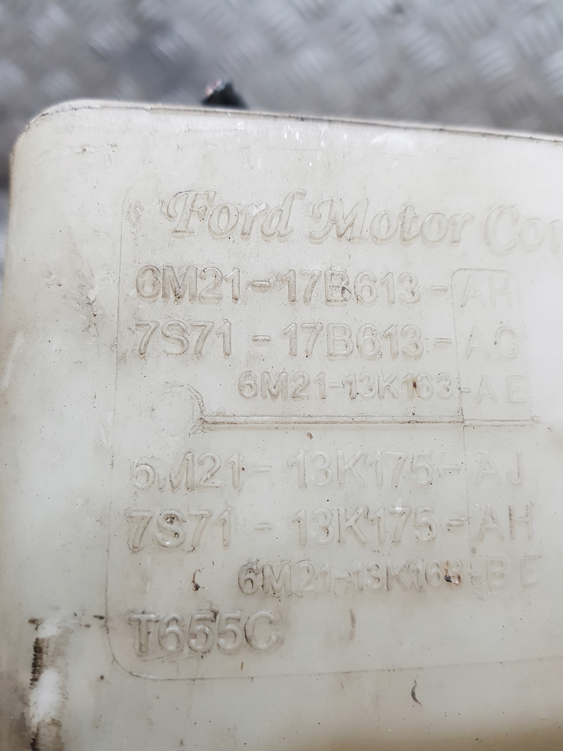 washer fluid tank FORD S-MAX 6M21-17B613-AH