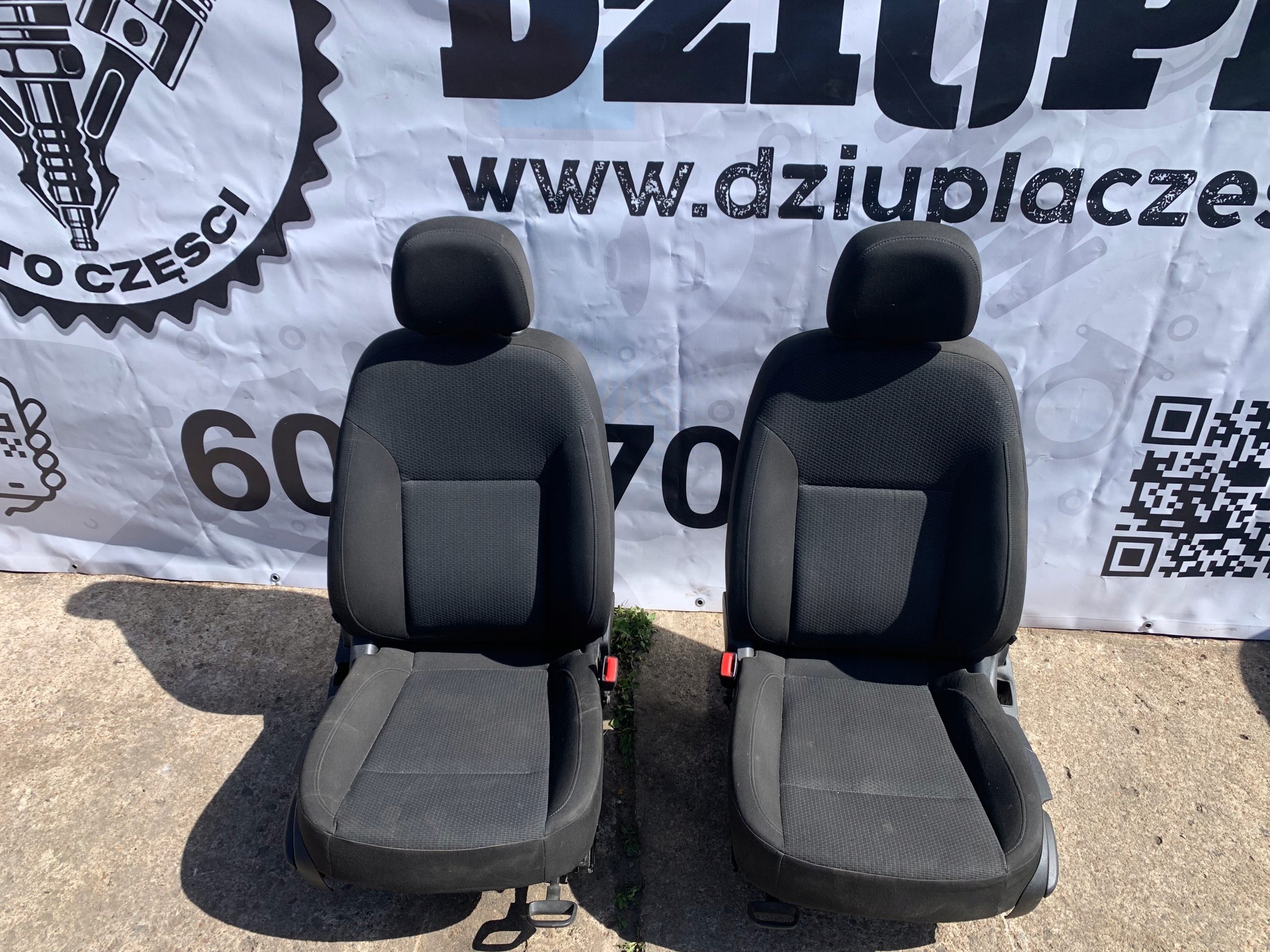 seat seats left right front front driver´s of the passenger OPEL INSIGNIA A