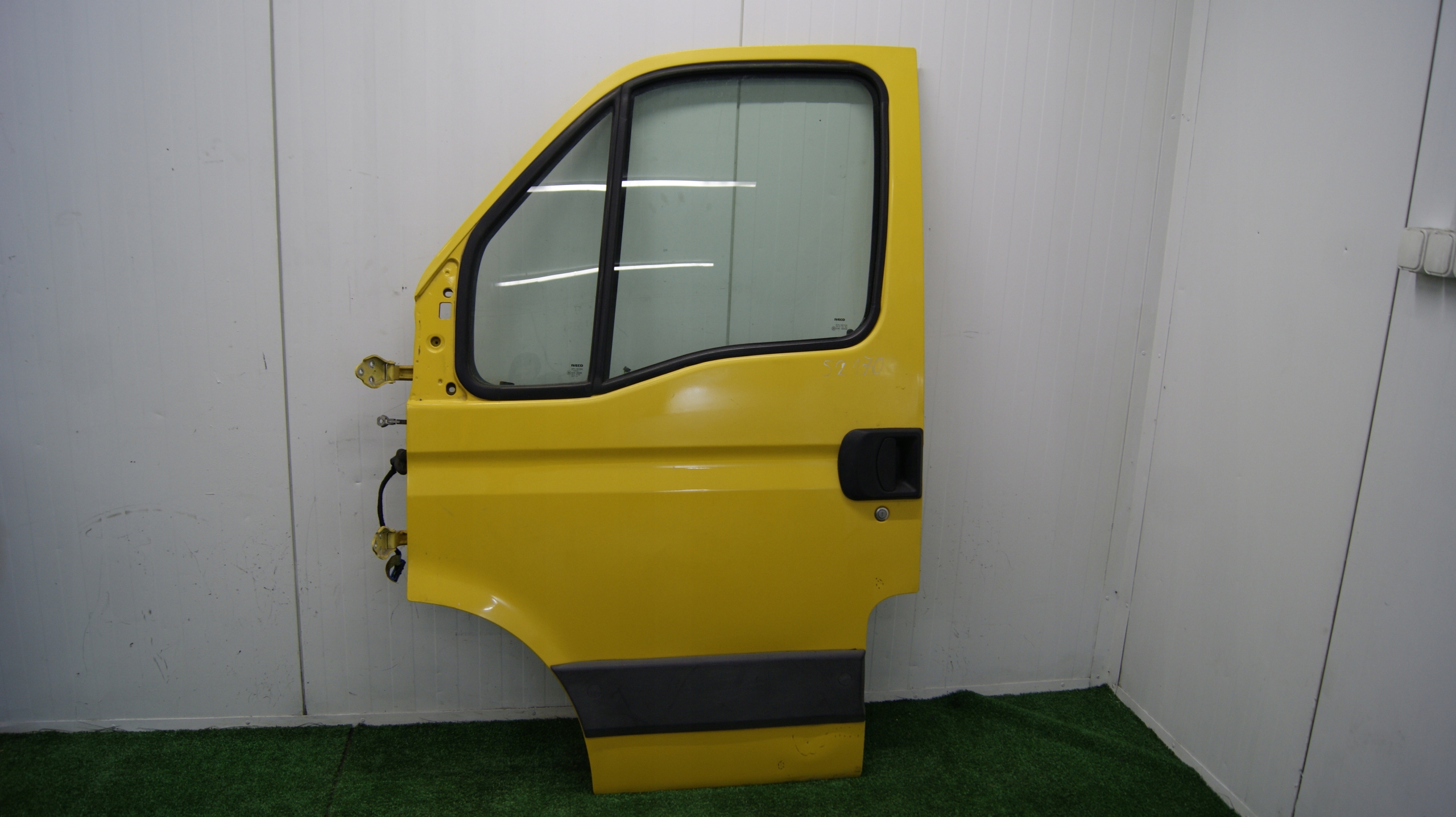 door left front IVECO DAILY 4 2012 52170 GIALLO 2011-2018