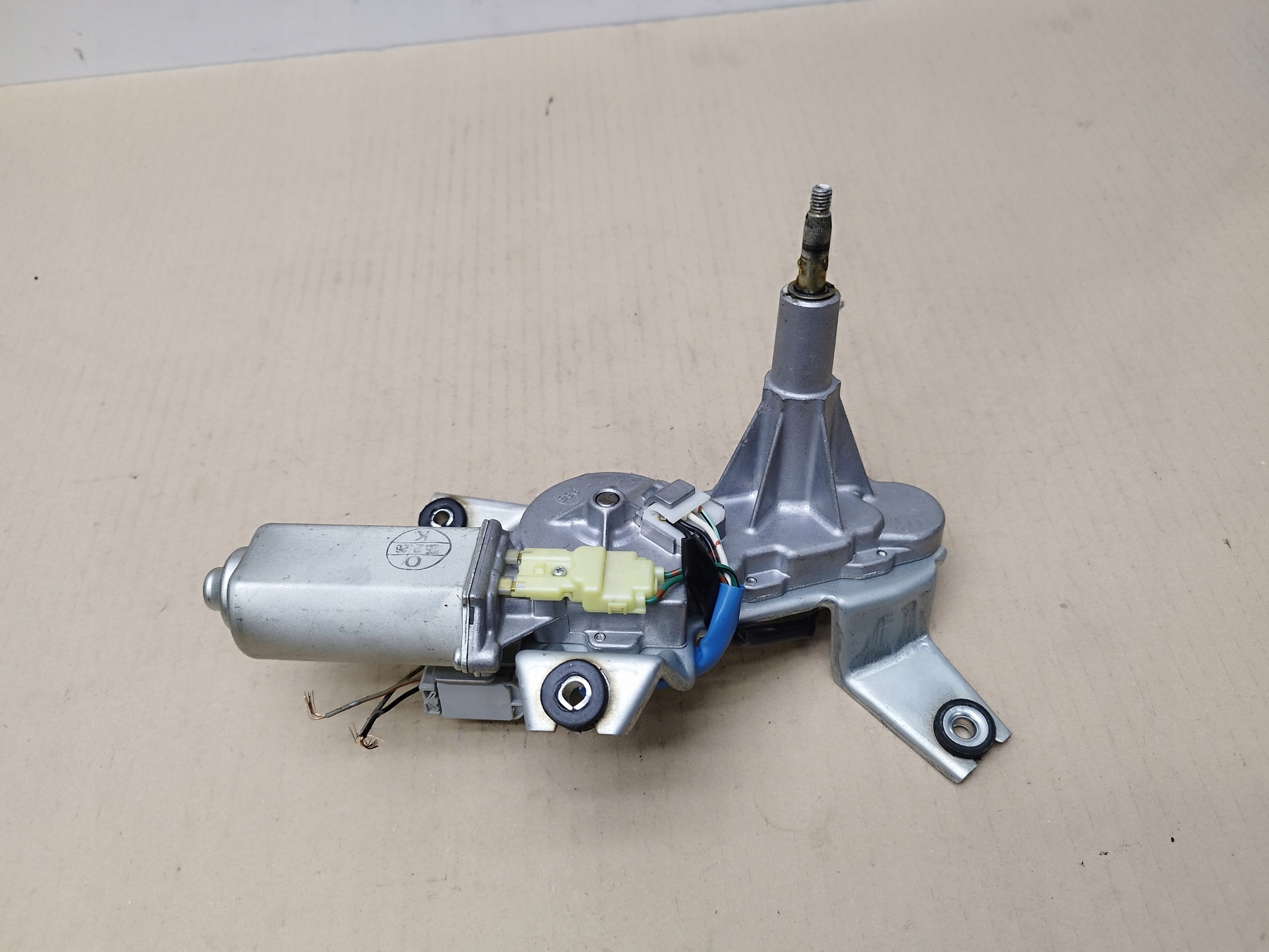 SILNICZEK WYCIERACZKI KLAPY TYL HONDA CR-V CRV II LIFT LATA 2004-2006
