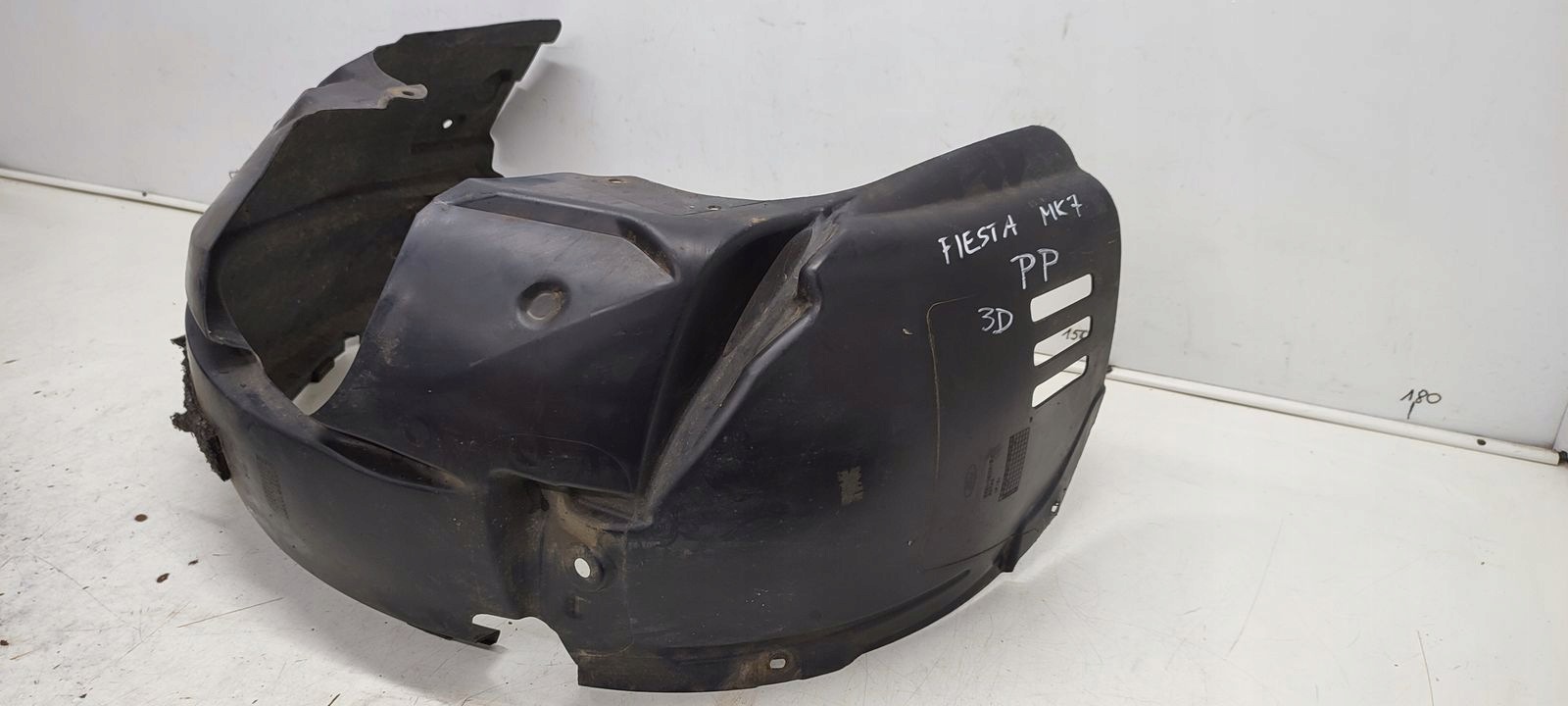 mudguard front front right Ford Fiesta MK7