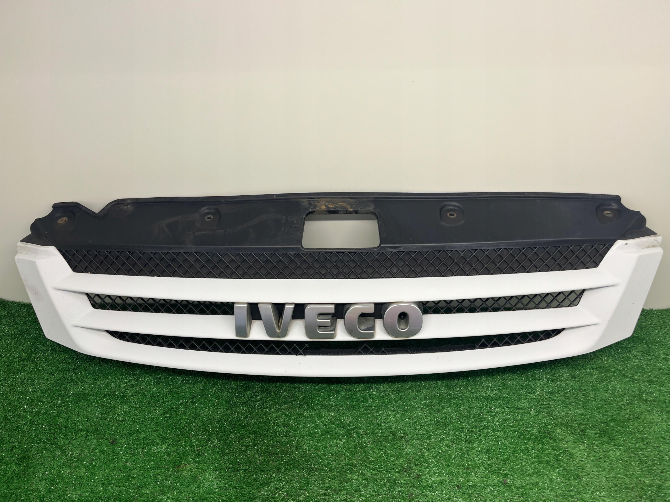 Grill Grill IVECO DAILY 4 IV 2007 38028010105