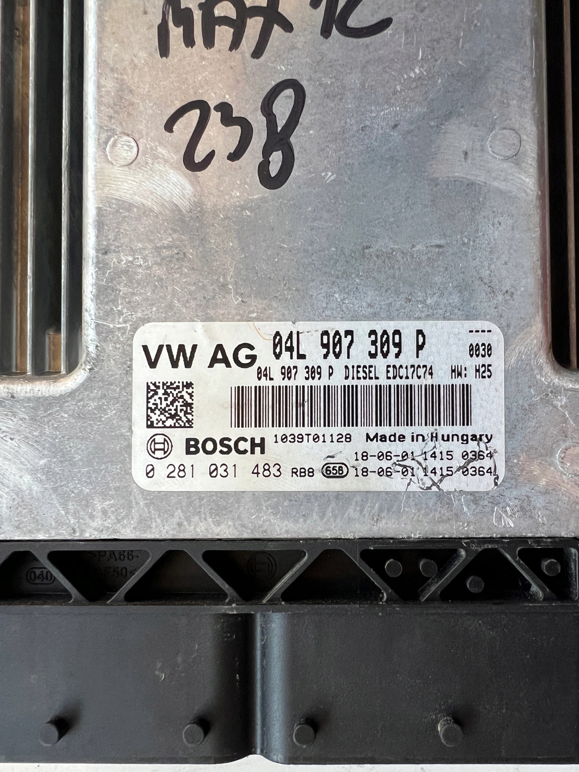 VW TIGUAN DFGA 2.0 TDI 04L907309P 0281031483 EDC17C74 computer Originale