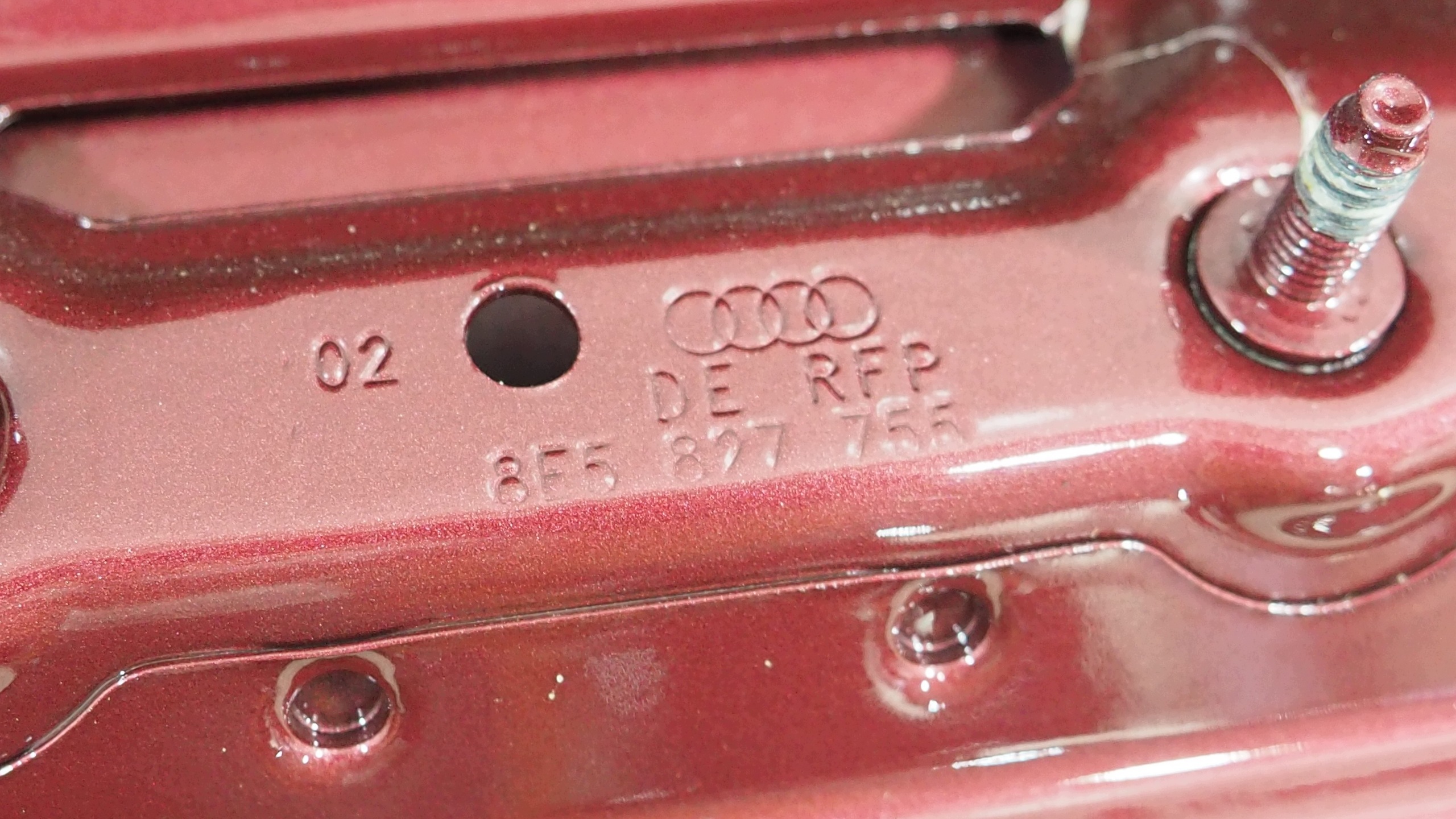 Audi A4 B6 sedan trunk door boot rear part 8E5827755