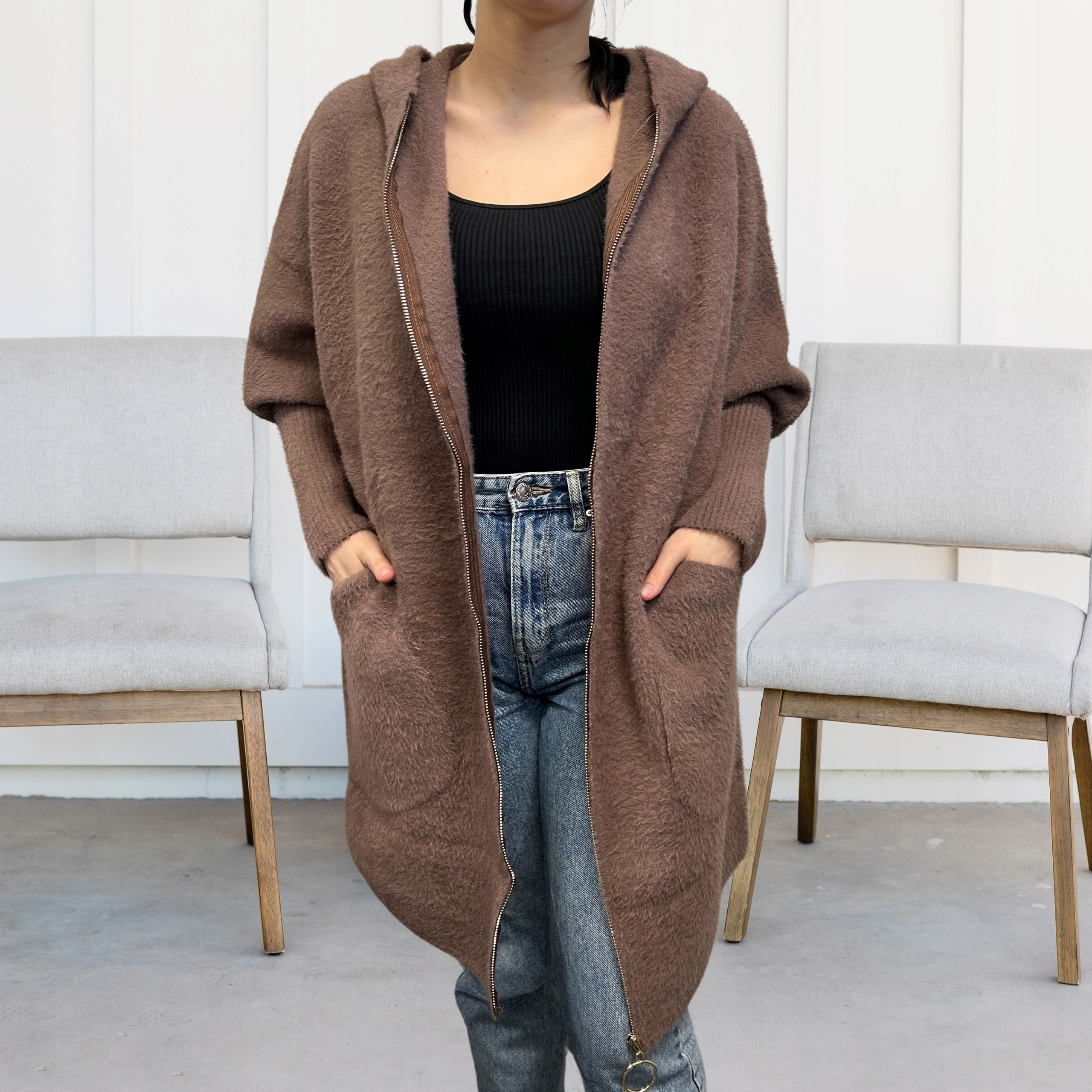 ALPAKA DAMSKA PŁASZCZ KURTKA SWETER CIEPŁA DŁUGA KAPTUR SUWAK MOKKA 2022 Kod producenta PŁASZCZ 2022 MOKKA