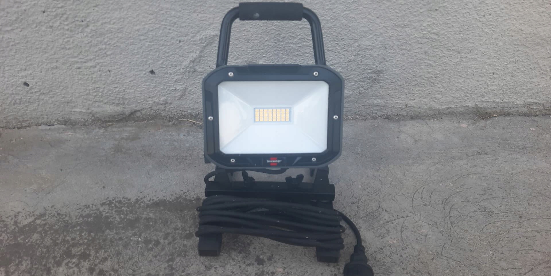 BRENNENSTUHL ML DN 4006 s робоча лампа, галоген.