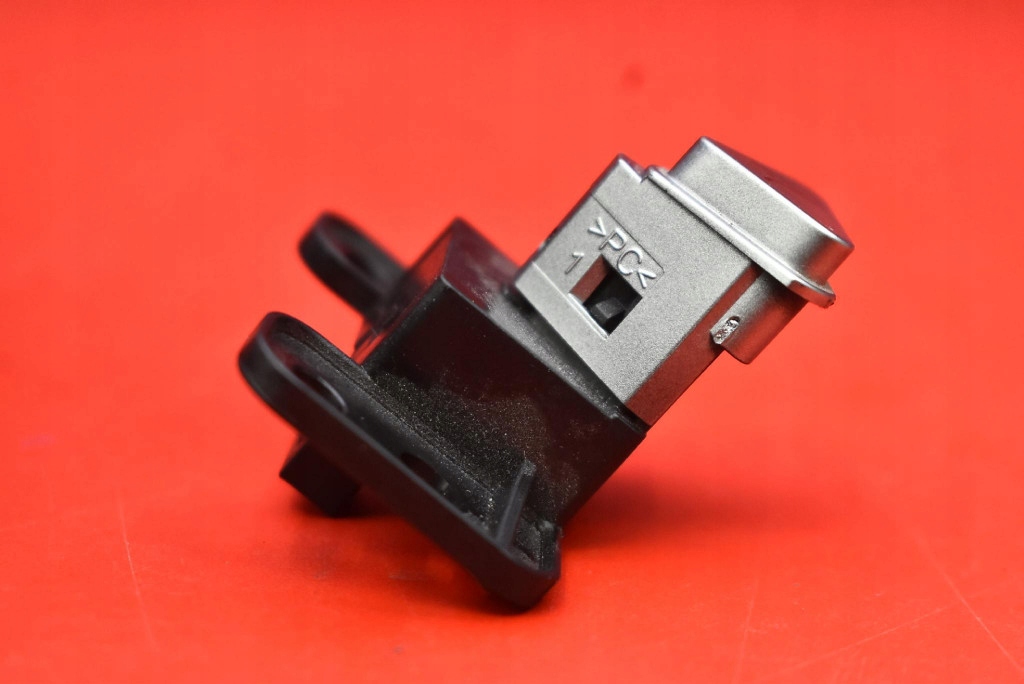 switch button of the opening passenger compartments 6008906-00-C TESLA MODEL S 12-20