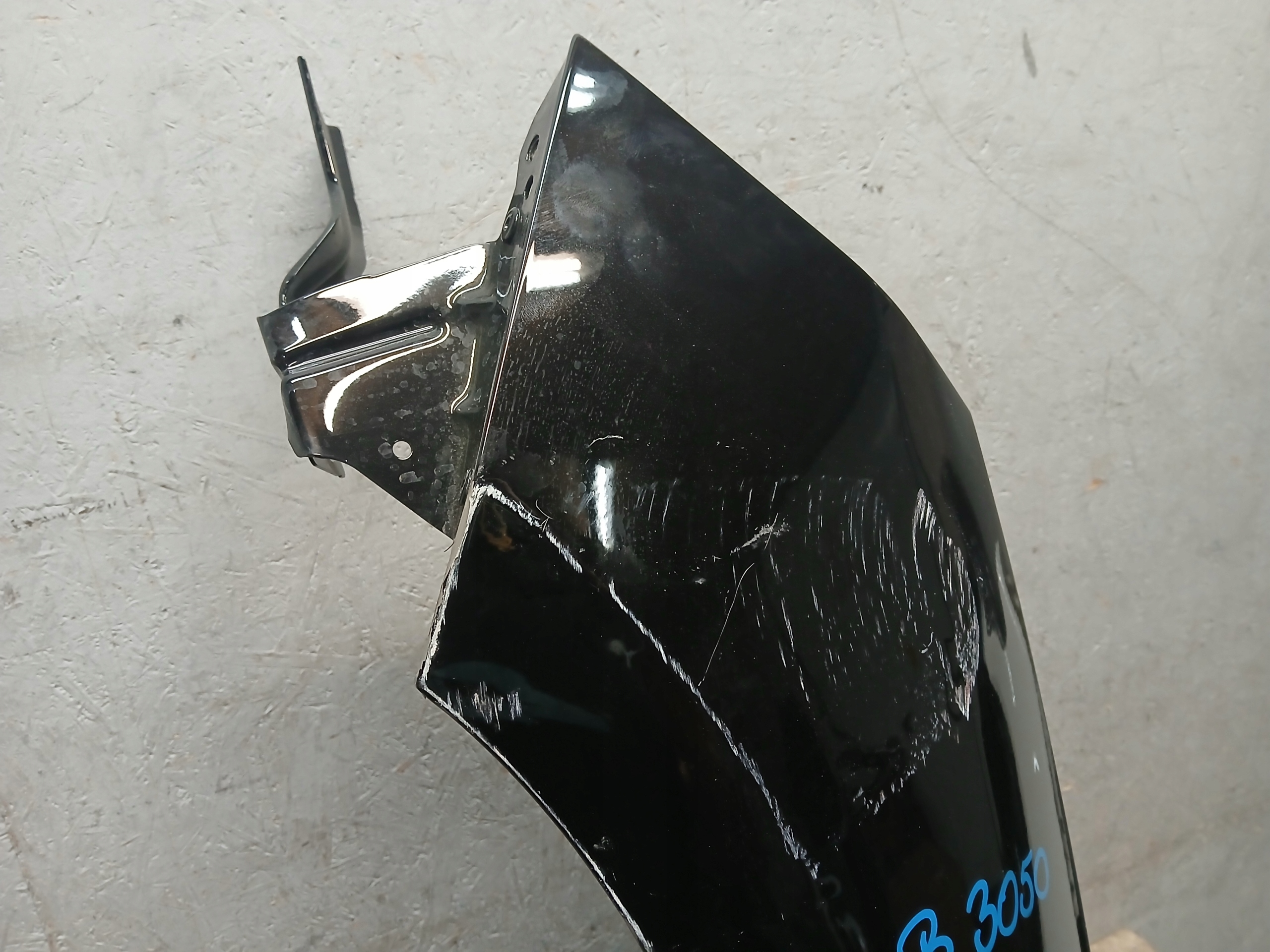 blatník předek levý OPEL CORSA F