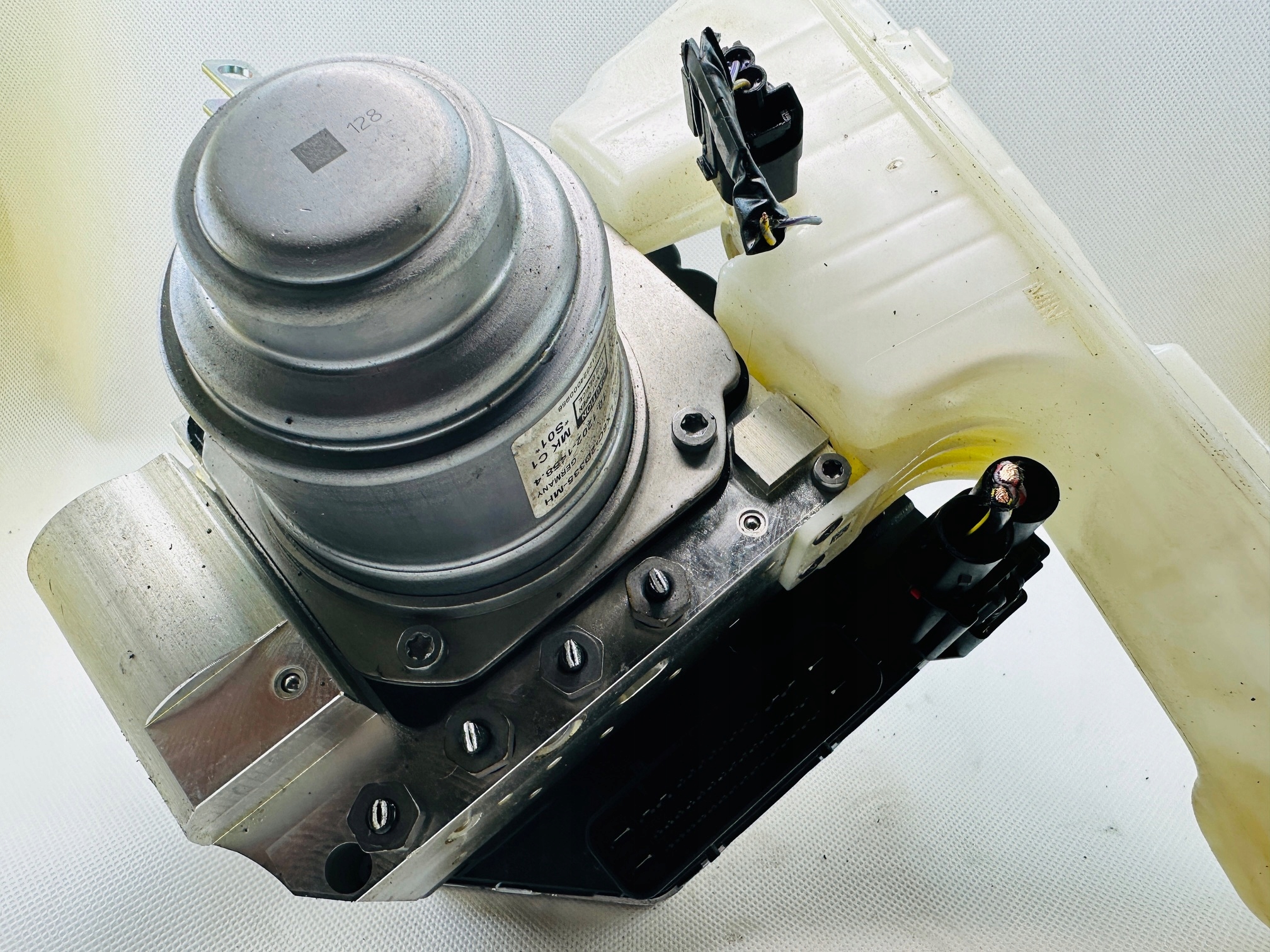 # ABS FORD KUGA LX6C-2D335-MH LX6C-2C219-MH MKC1