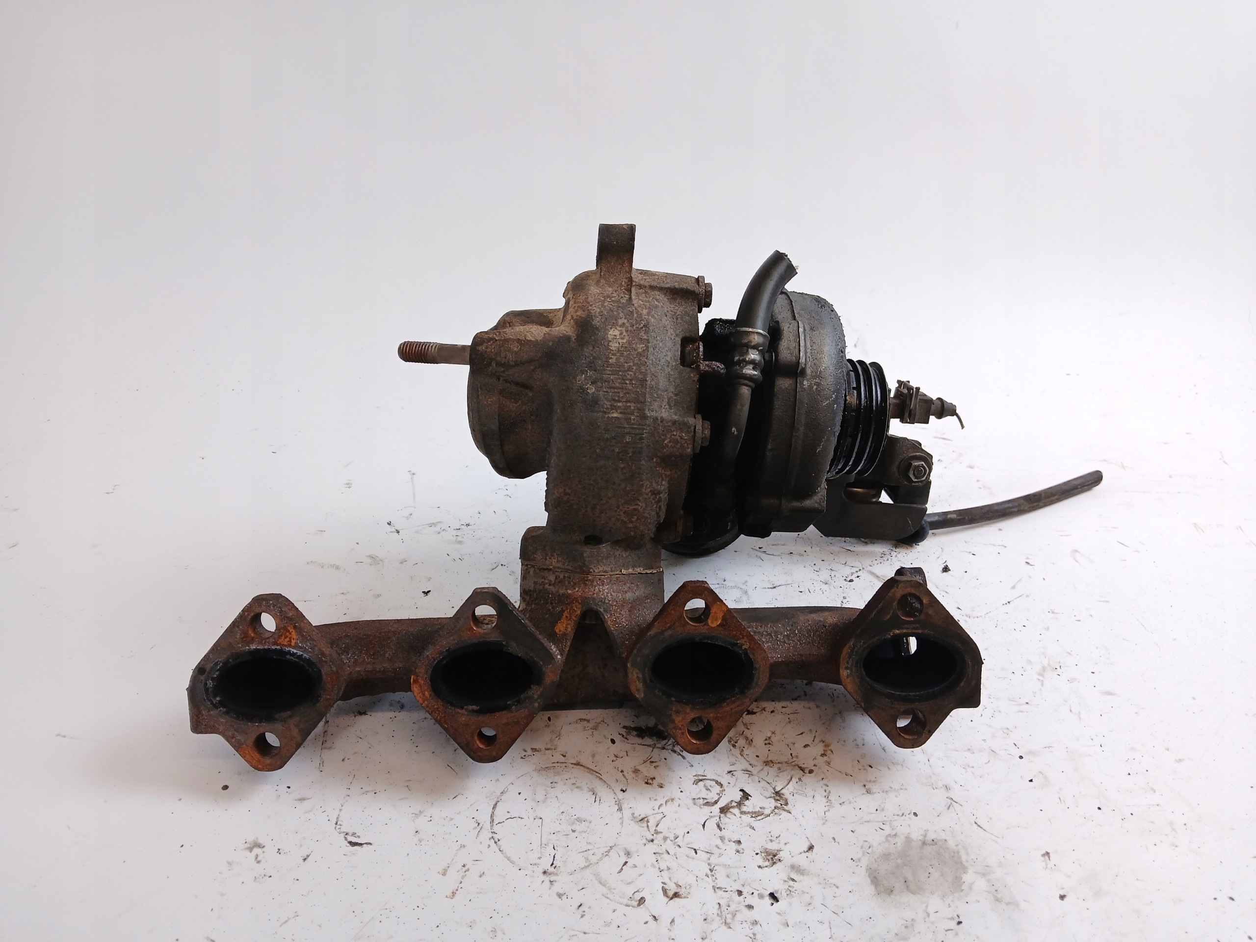 BMW E46 2.0 D turbo TURBINA 2247297G