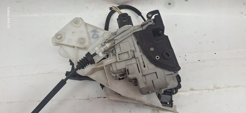 lock door VW PASSAT B6 left rear part 3C4839015A