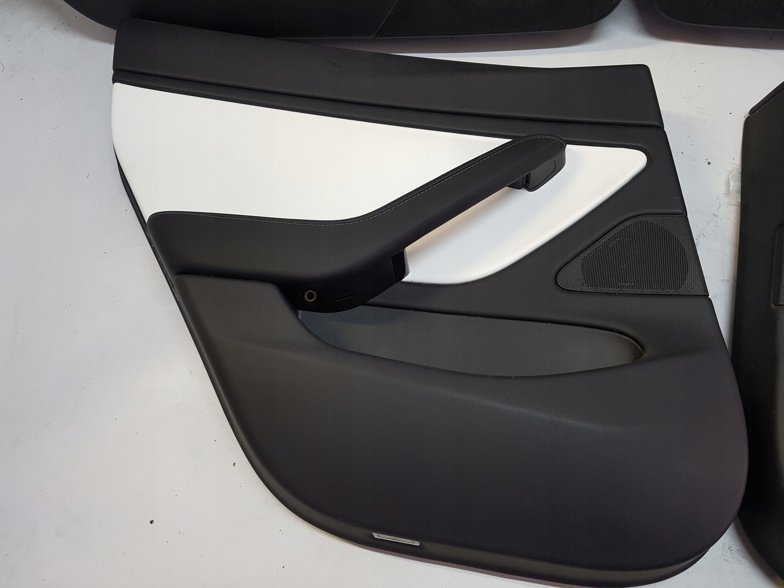 TESLA МОДЕЛЬ III 3 Y карта ліва зад. задня