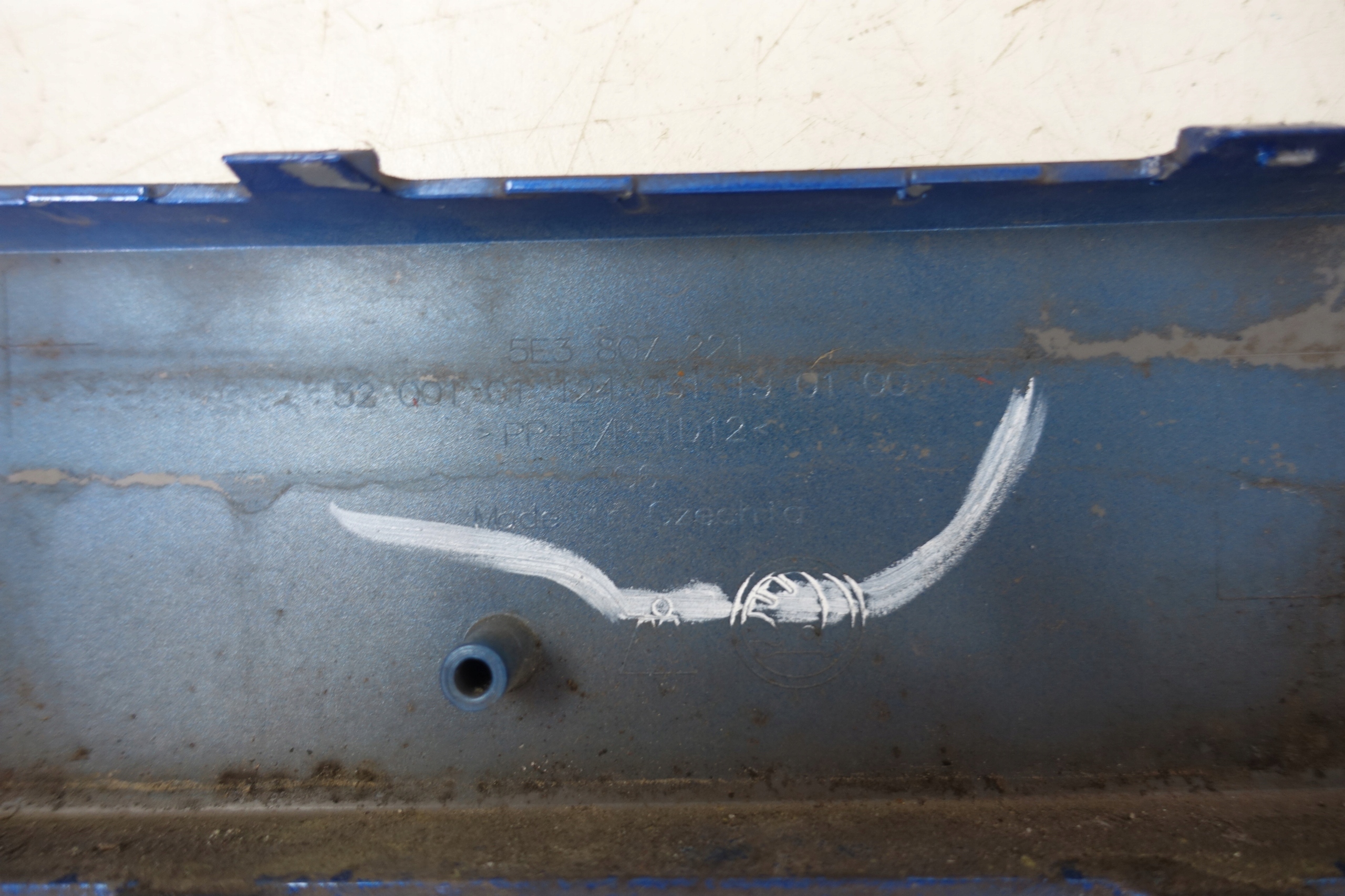 bumper front front SKODA OCTAVIA IV 2020- 5E3807221