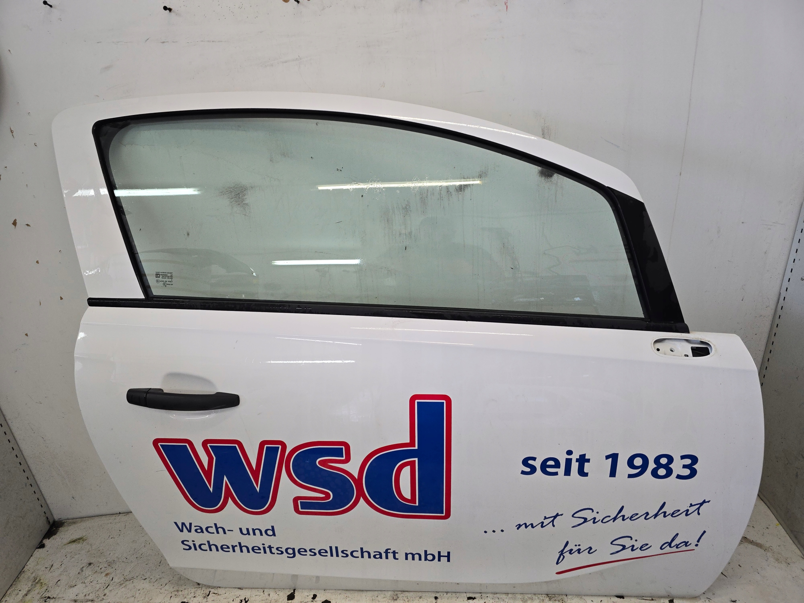 OPEL CORSA E 3D Tür rechts Z40R GAZ