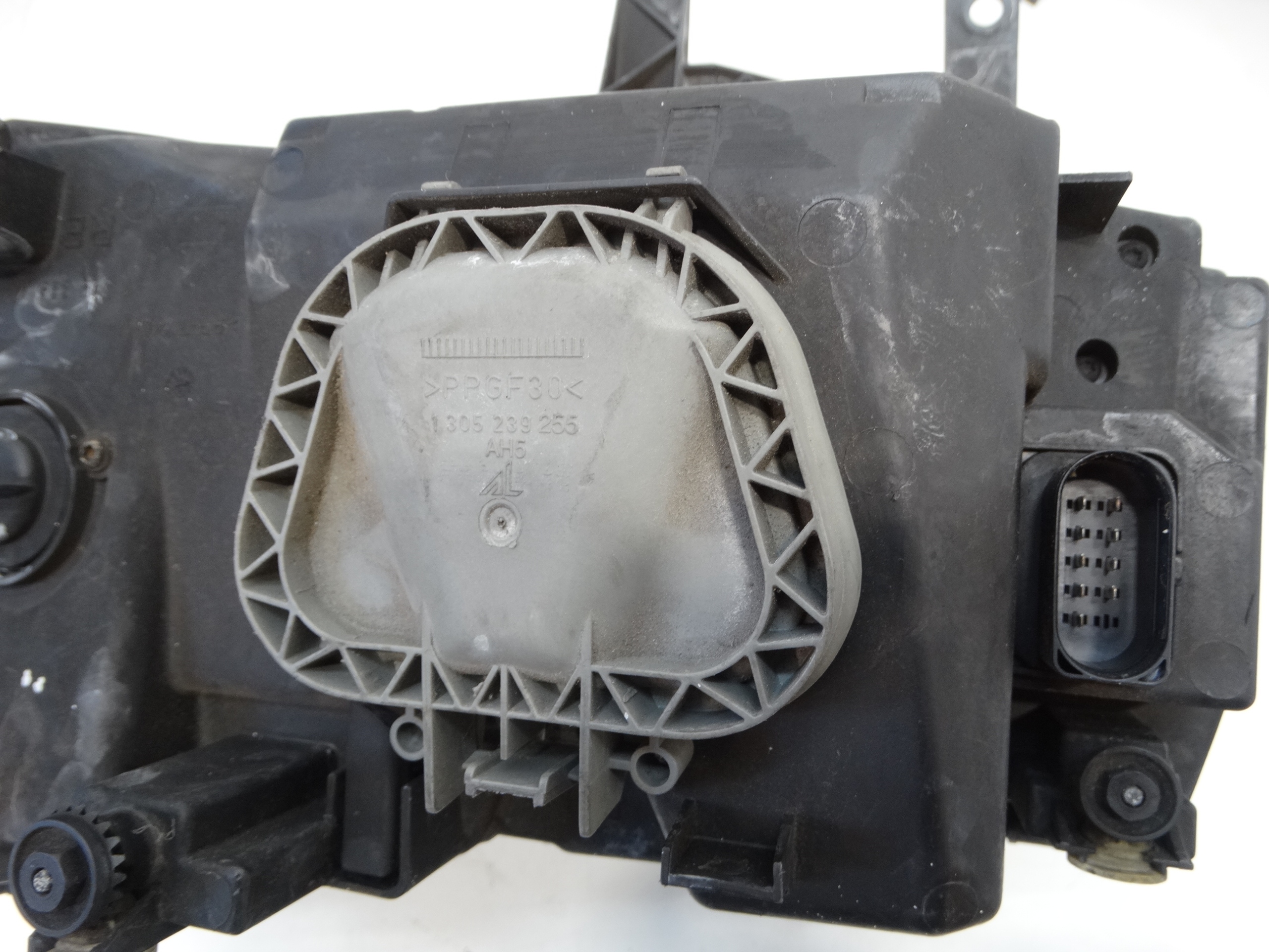 light REFLEKTOR right front VOLKSWAGEN TRANSPORTER T5 7H1941016J