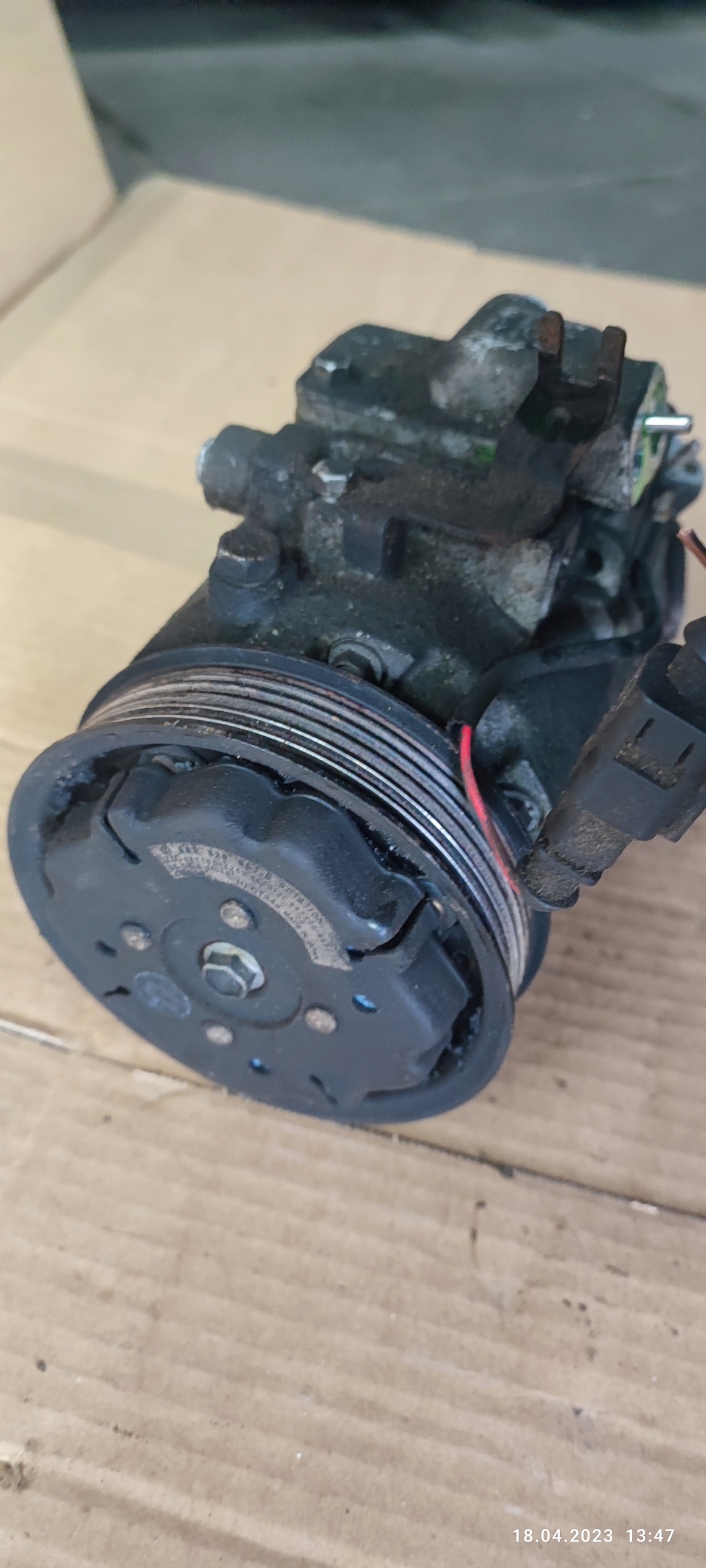 VW POLO 9N FL compressor of the air conditioning compressor;