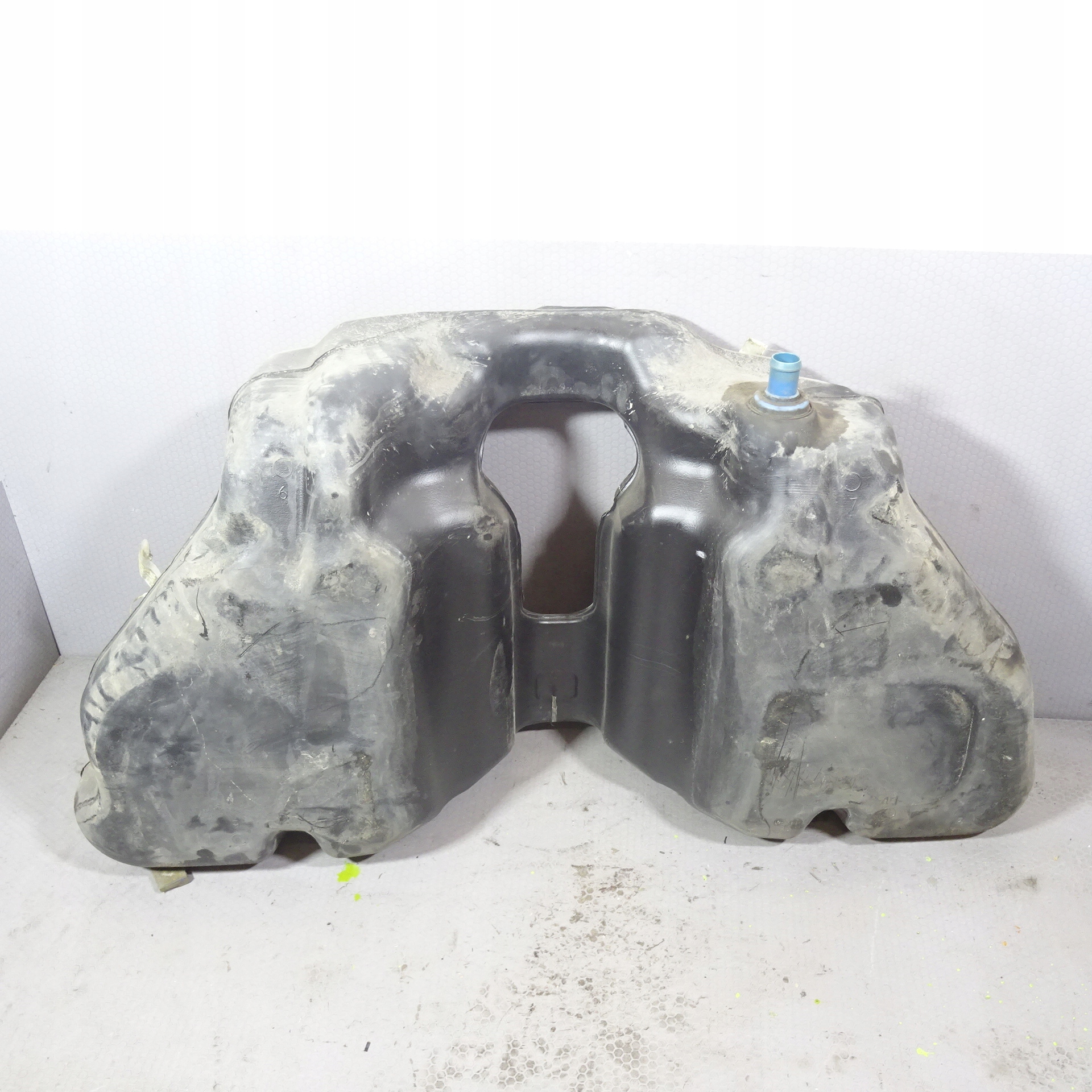 JAGUAR XJ 5.0 V8 tank AW93-9K007-AF