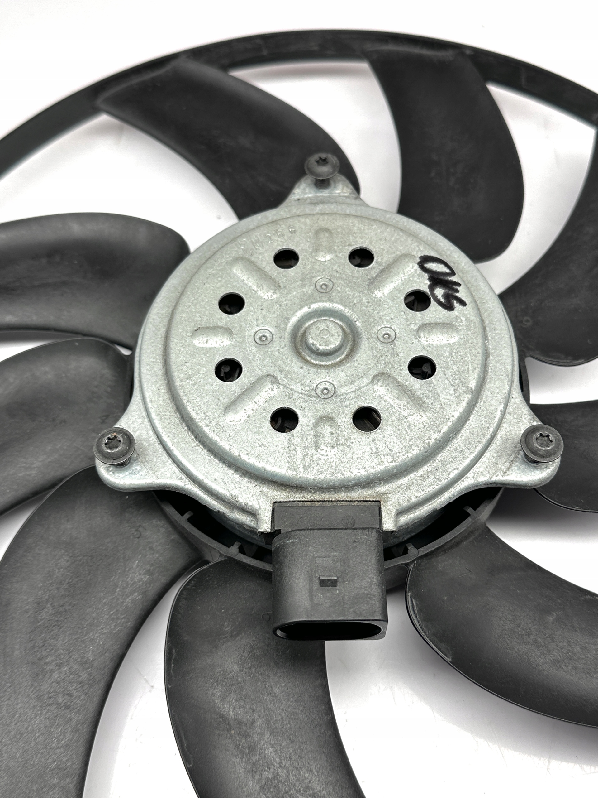 AUDI A4 B8 A5 8T Q5 A6 C7 A7 4G ventilátor vrtule chladiče stěny M134989